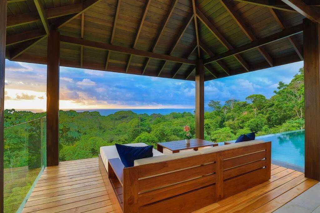 Casa Solaz - by Pura Villas