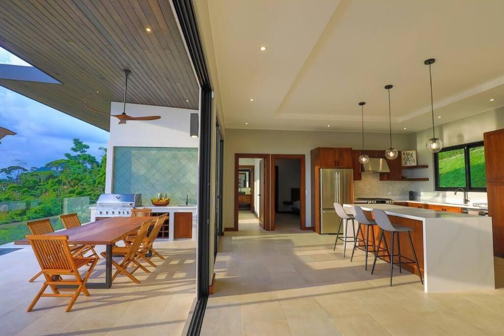 Casa Solaz - by Pura Villas