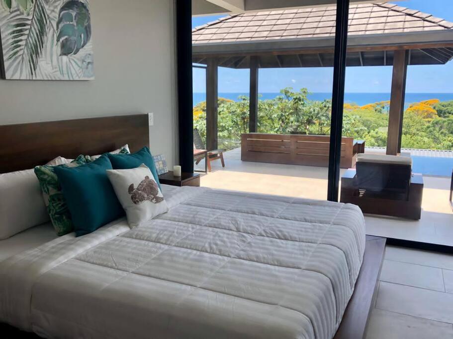 Casa Solaz - by Pura Villas