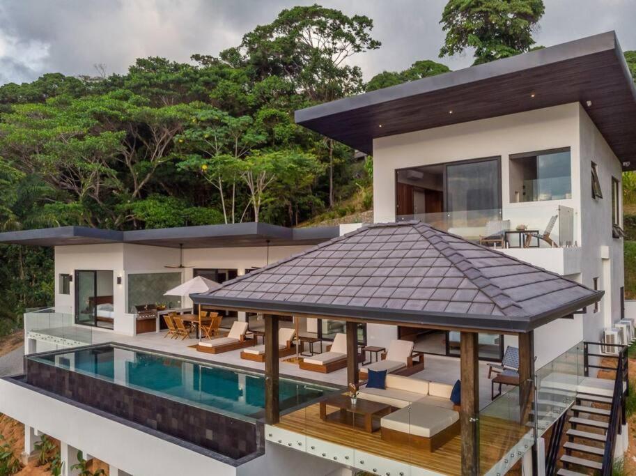 Casa Solaz - by Pura Villas