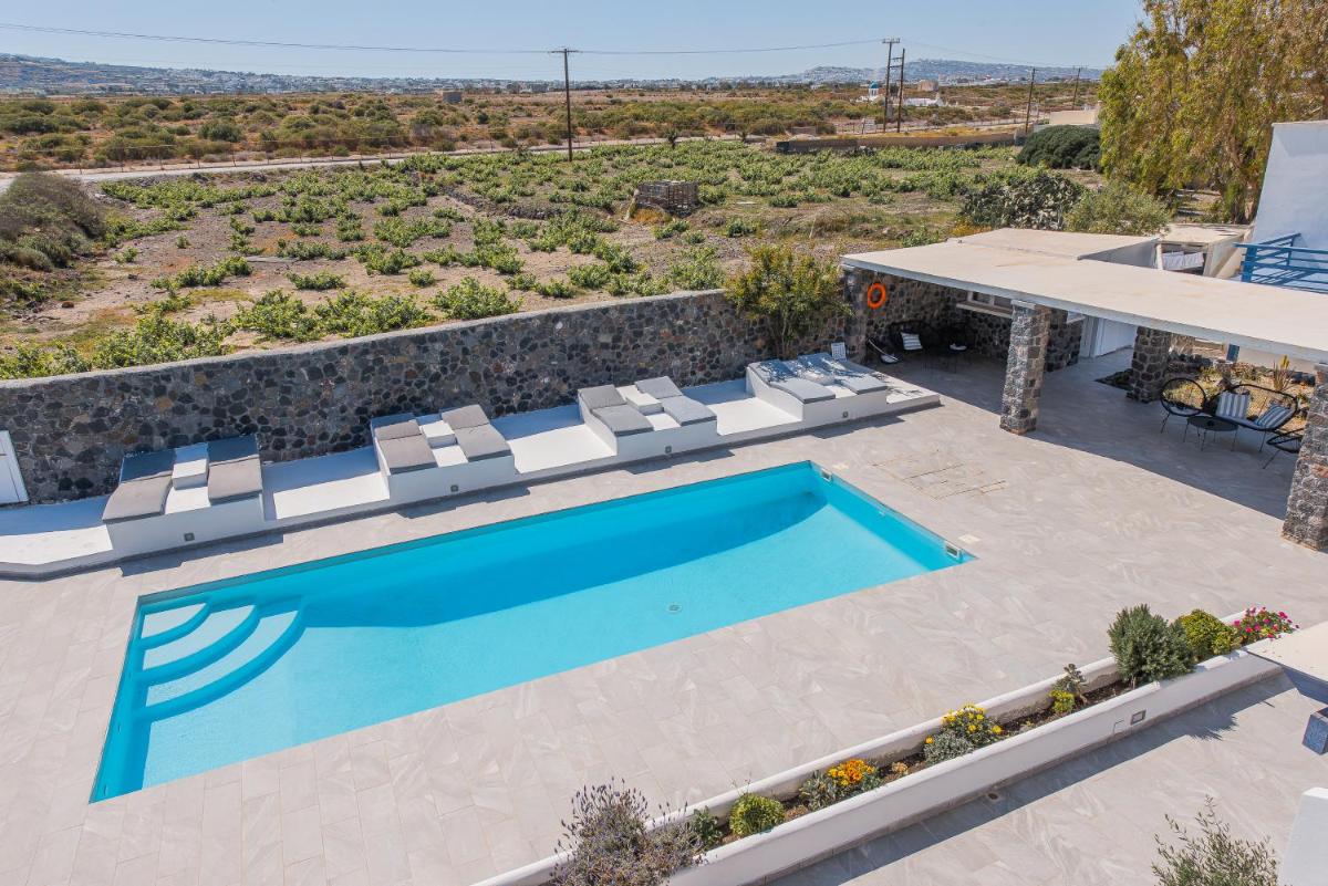 outdoor BBQ area