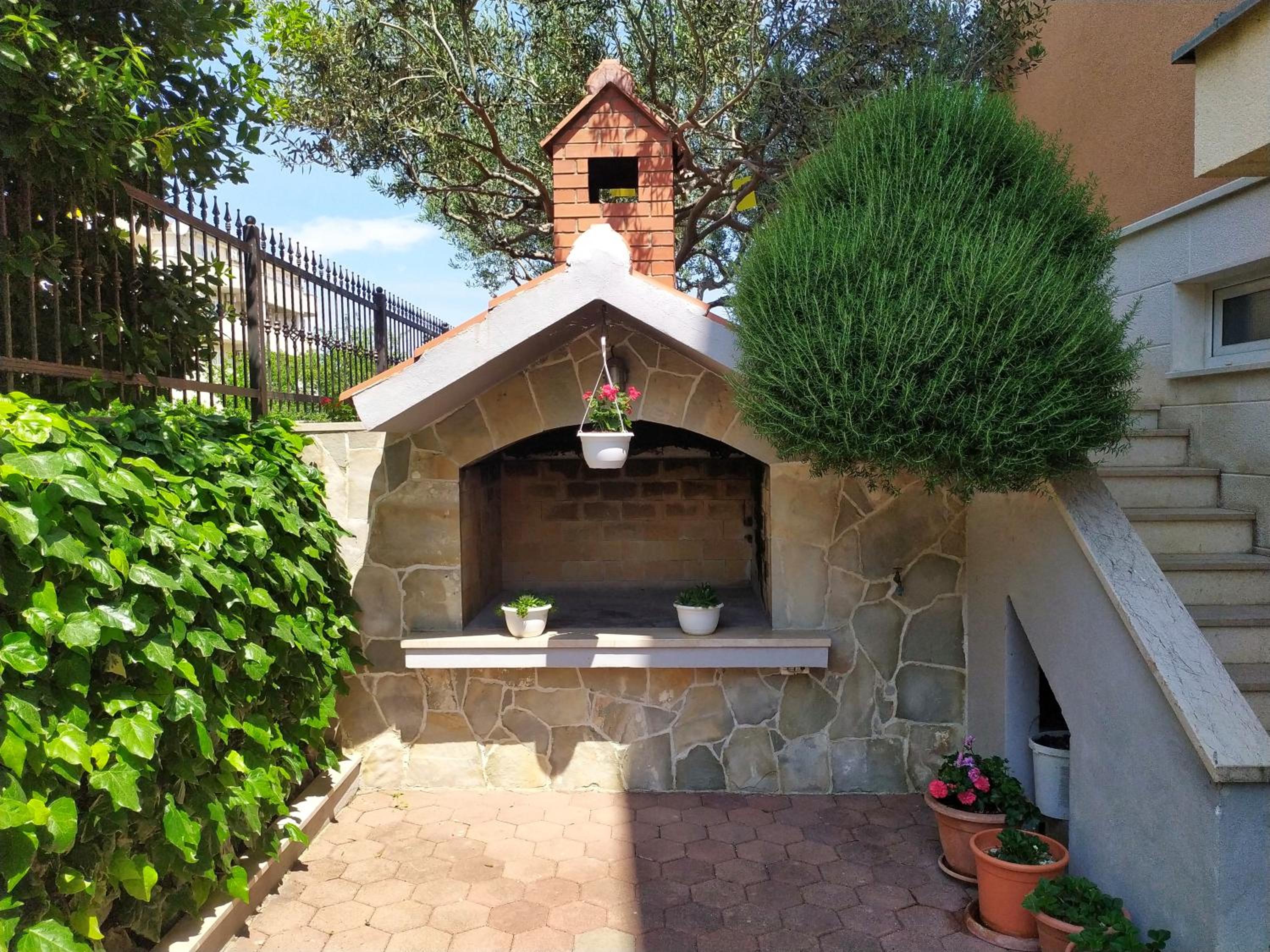 Photo 46