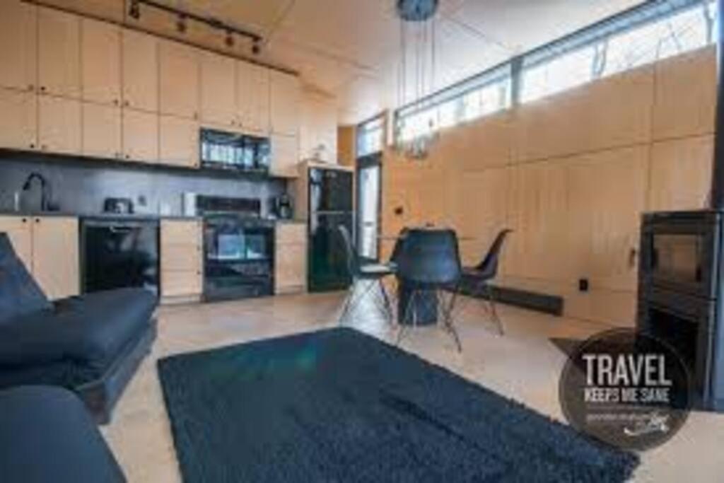 Cabin Sutton 252 - En harmonie avec la nature! view 4