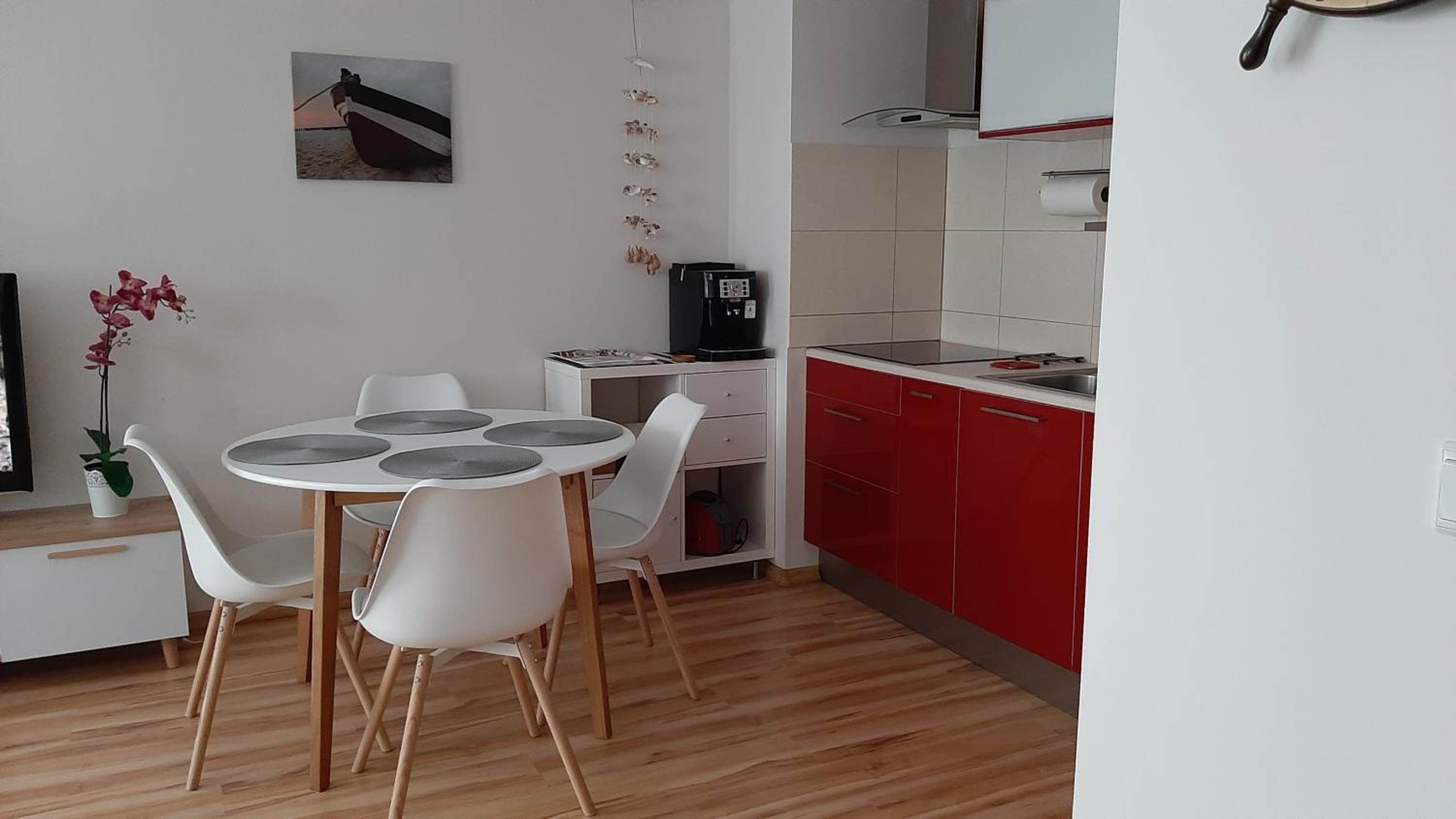 9 APARTAMENT VILLA NORD - parking view 4