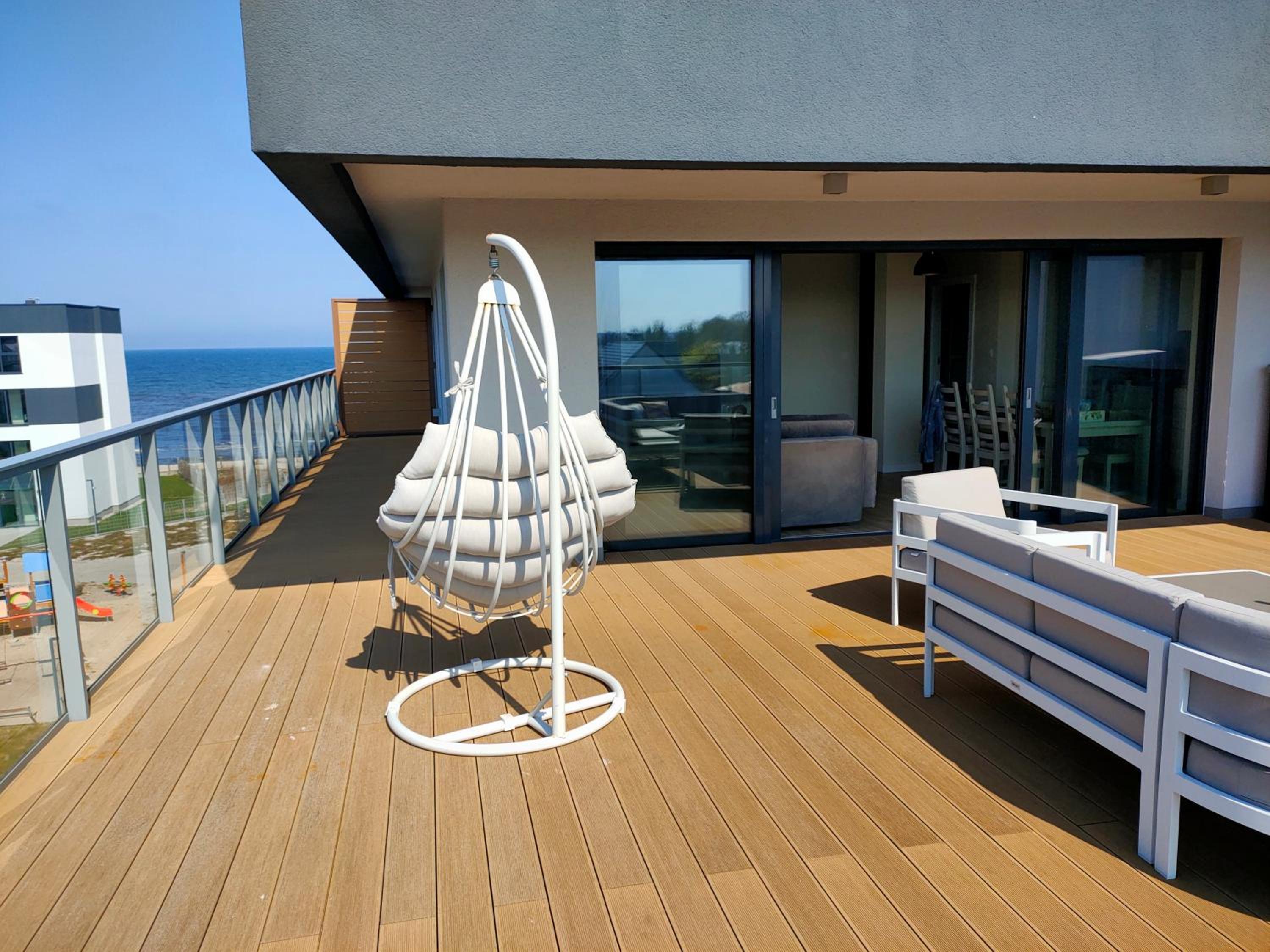 AURA Delux Seaside view 2