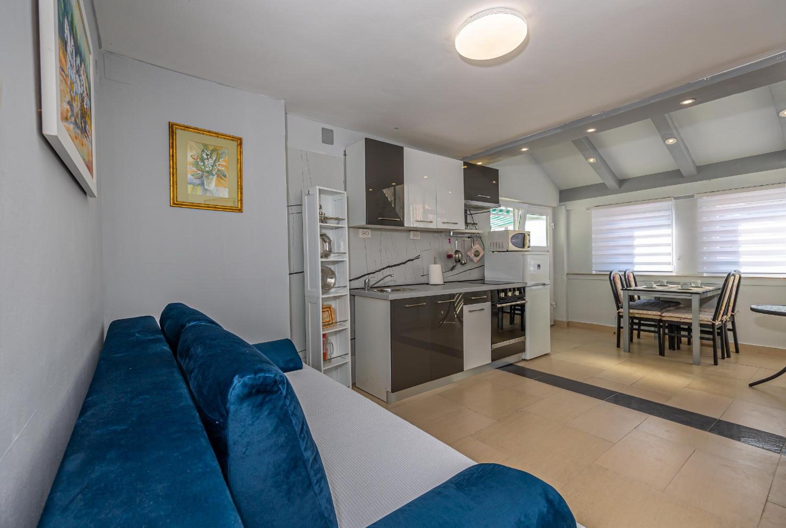 Apartments Lapis