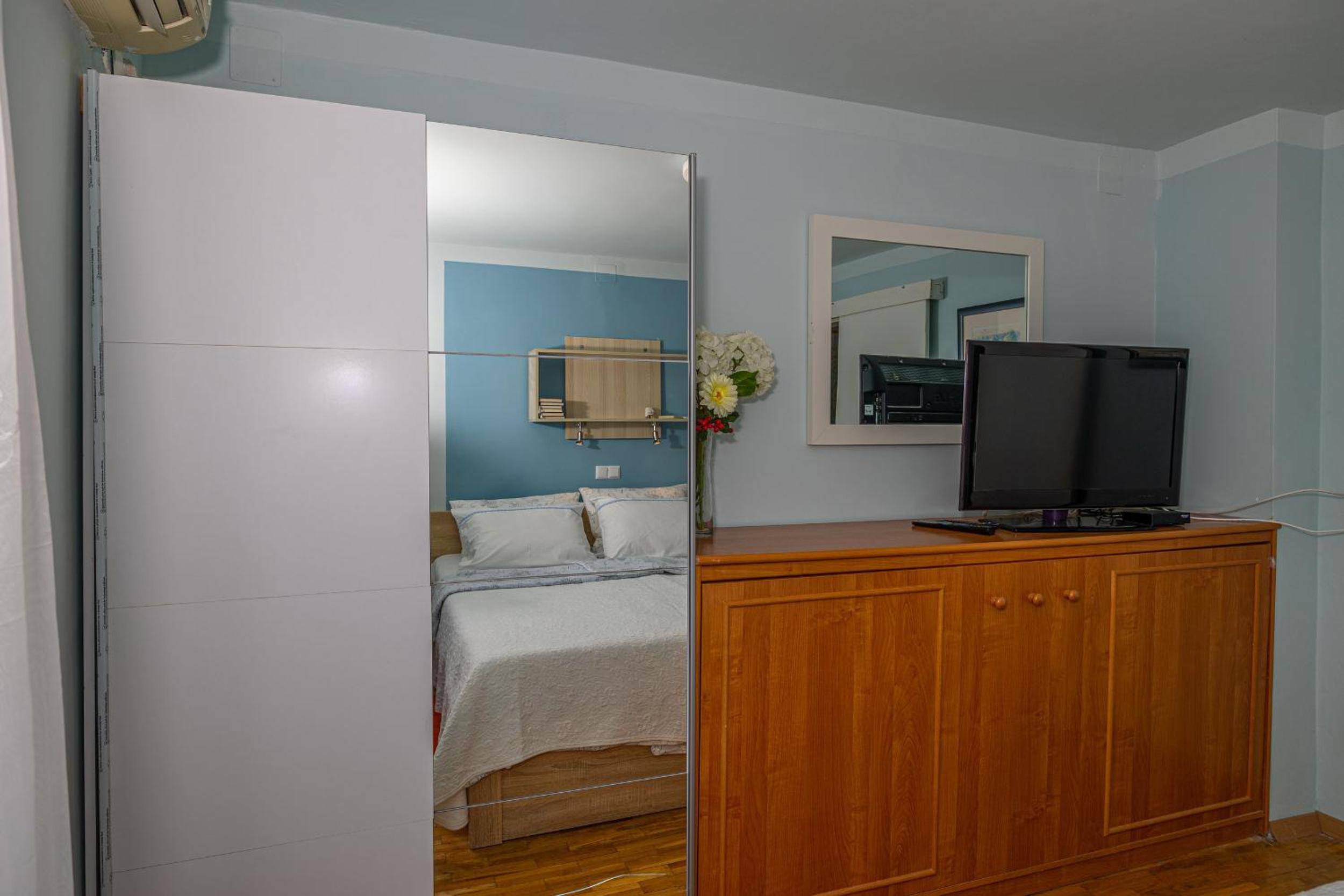 Apartments Lapis