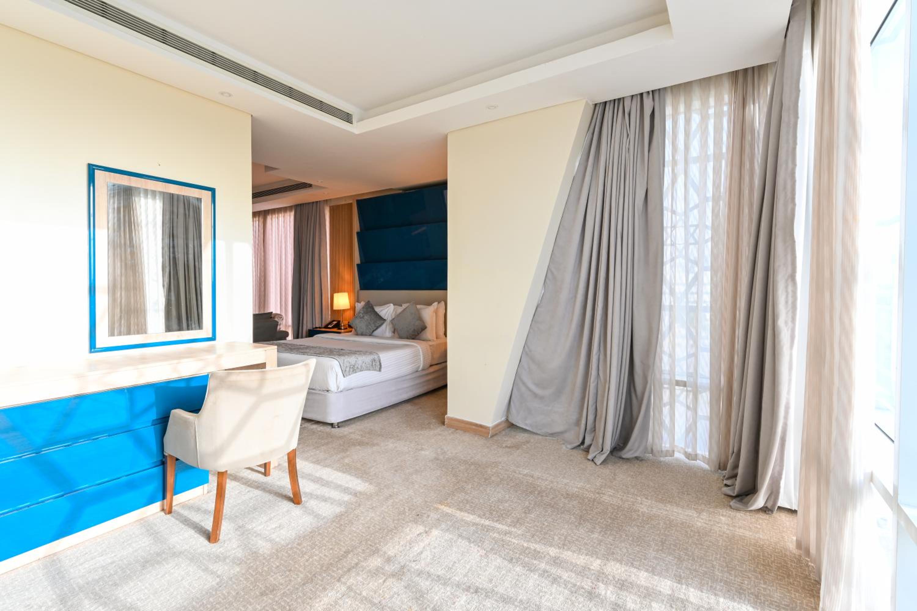 Al Mansour Suites Hotel photo 52 of 56