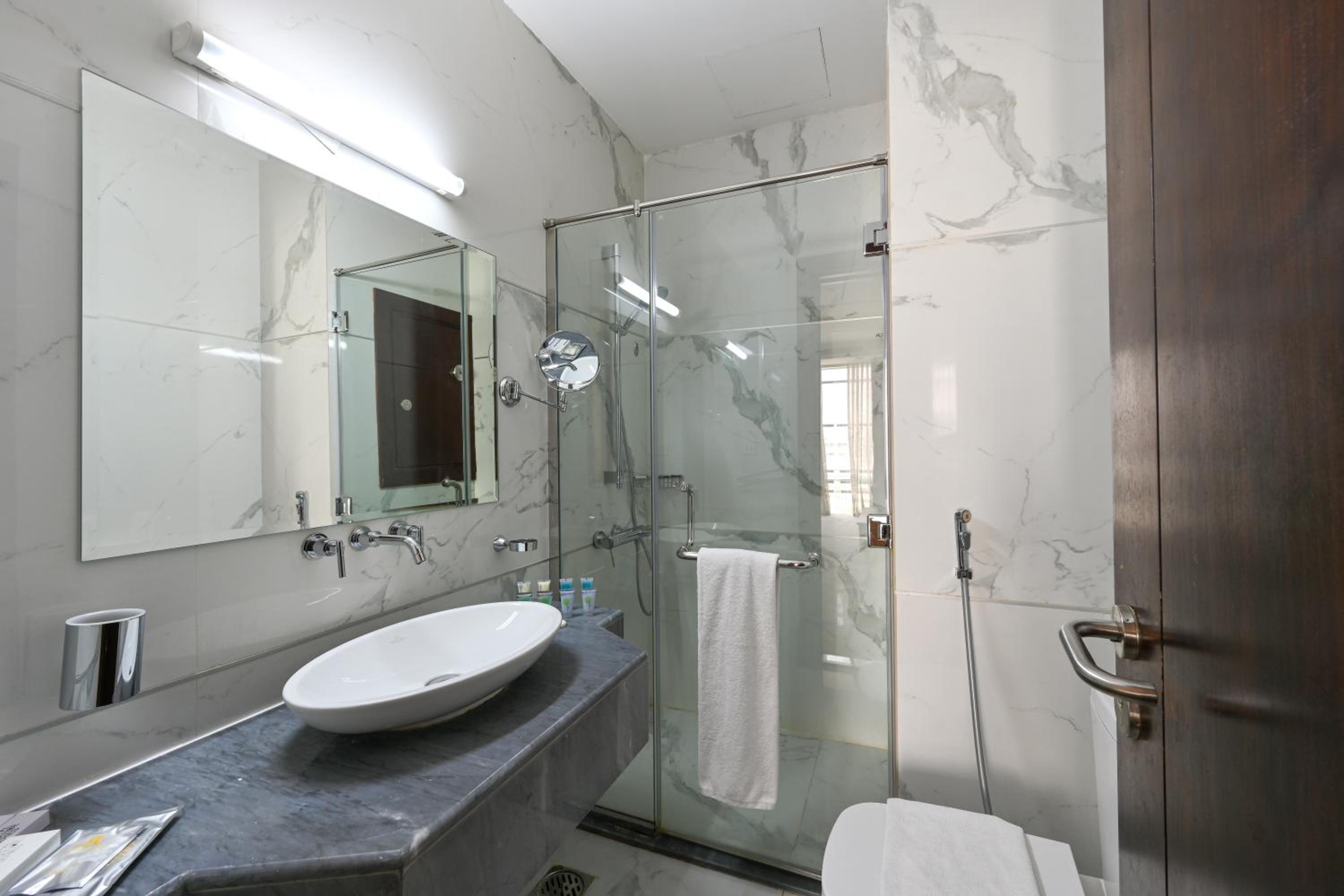 Al Mansour Suites Hotel photo 47 of 56