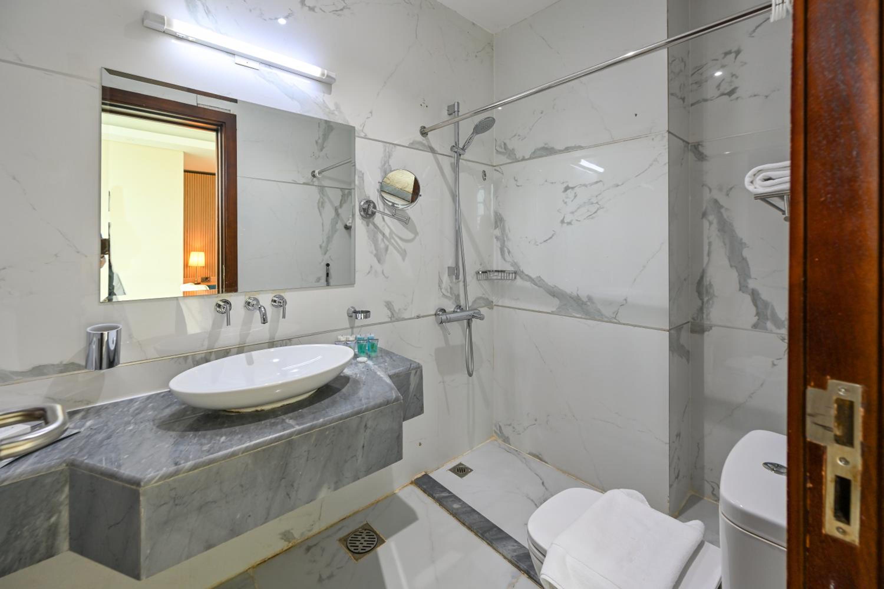 Al Mansour Suites Hotel photo 50 of 56