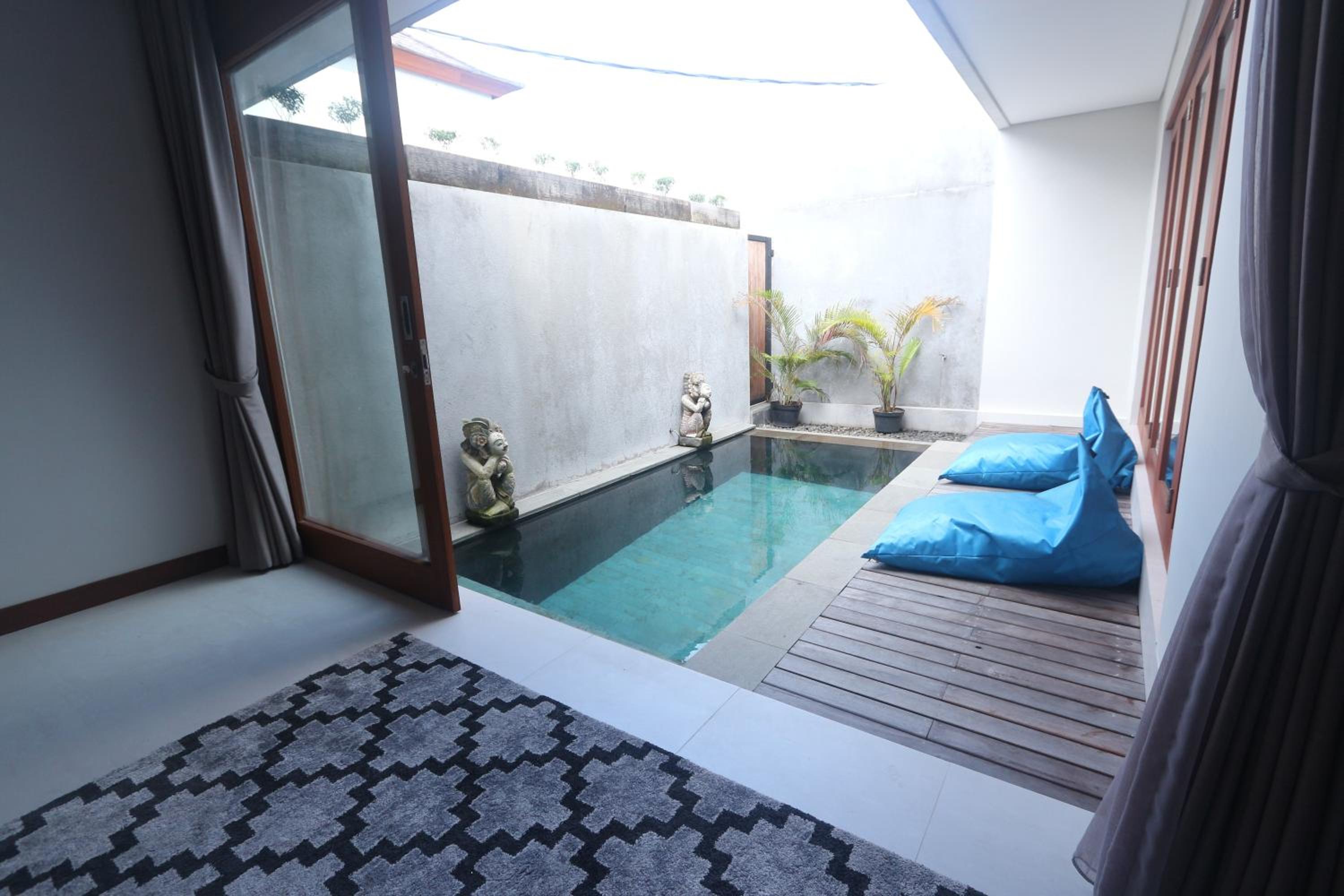 Stana Kendran Villa view 3