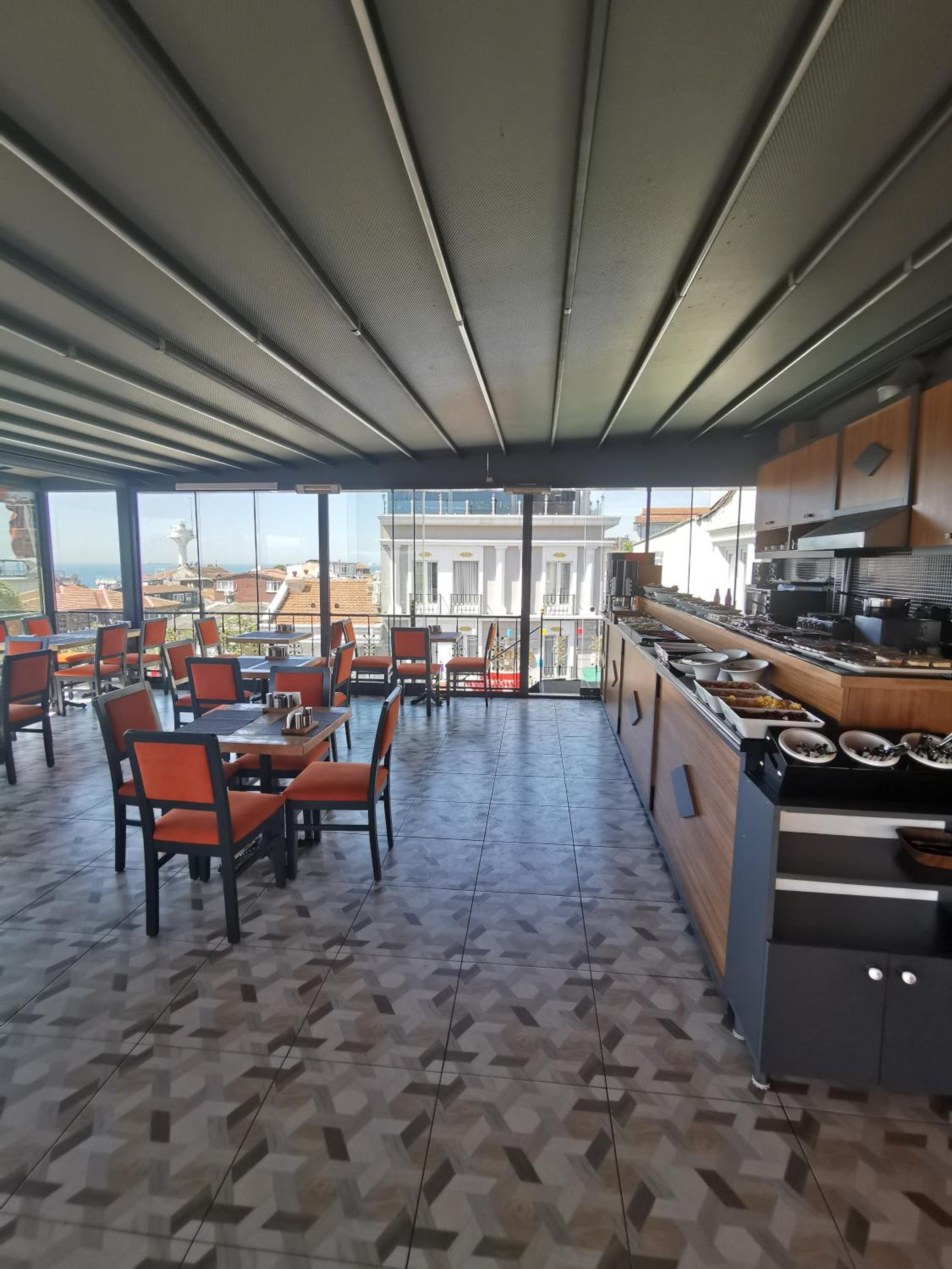 Apple Tree Otel - Image 36