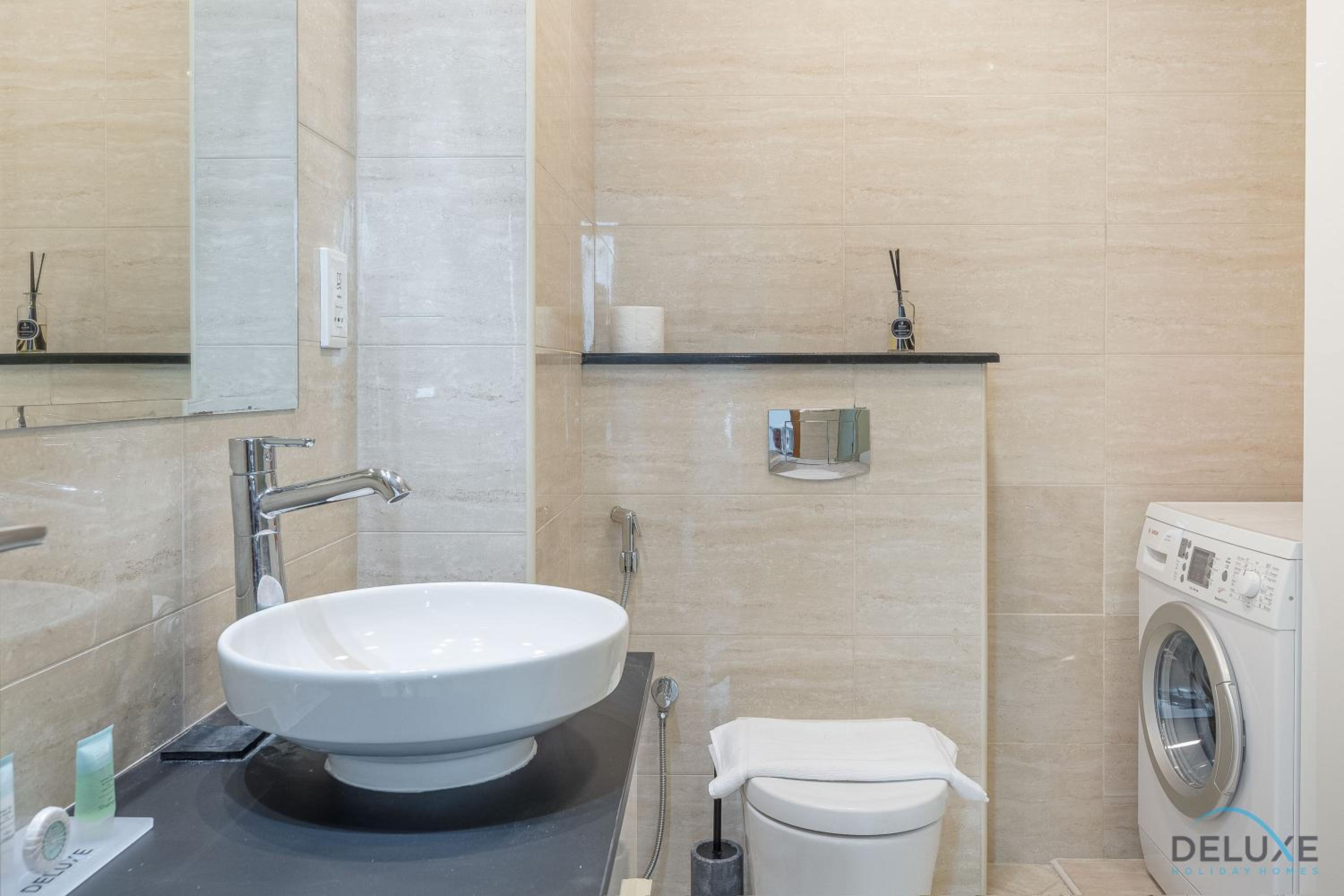 Scenic 1BR at Ocean Heights Dubai Marina by Deluxe Holiday Homes