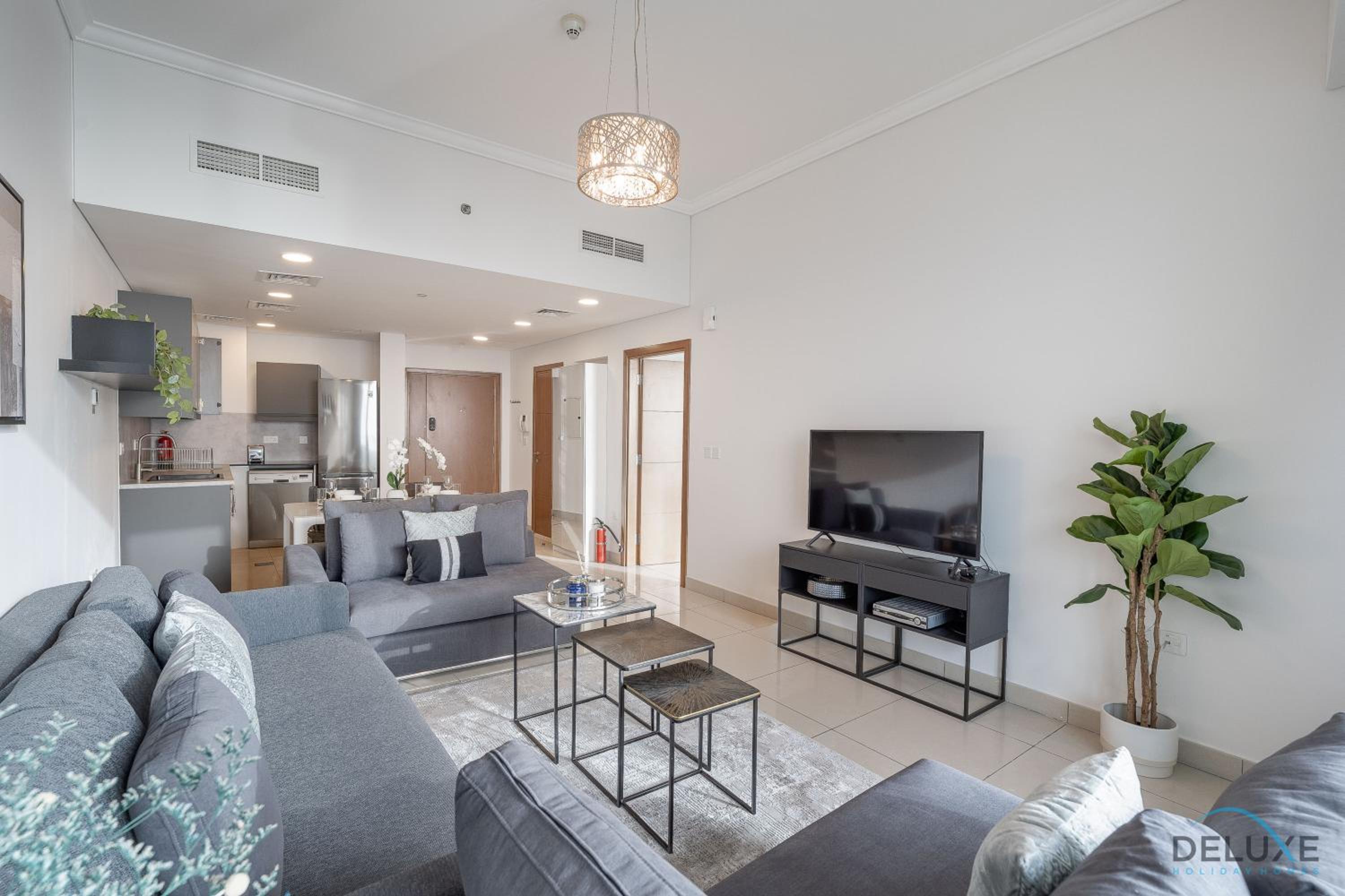 Scenic 1BR at Ocean Heights Dubai Marina by Deluxe Holiday Homes
