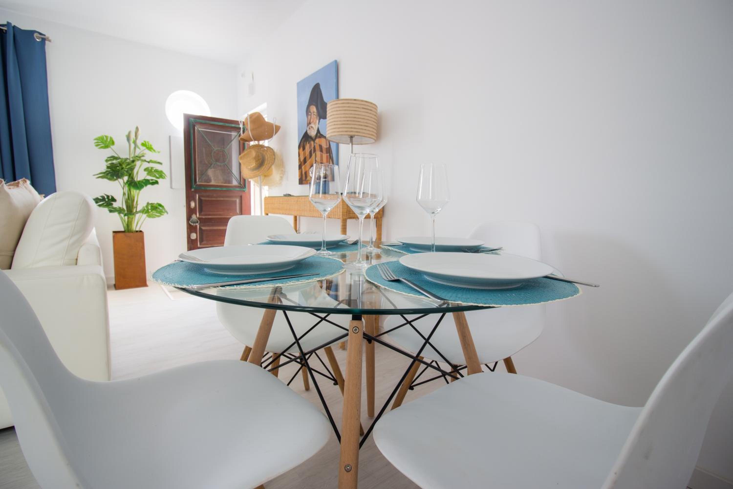 Beach and Mountain Apartment Lisboa / Sesimbra view 5