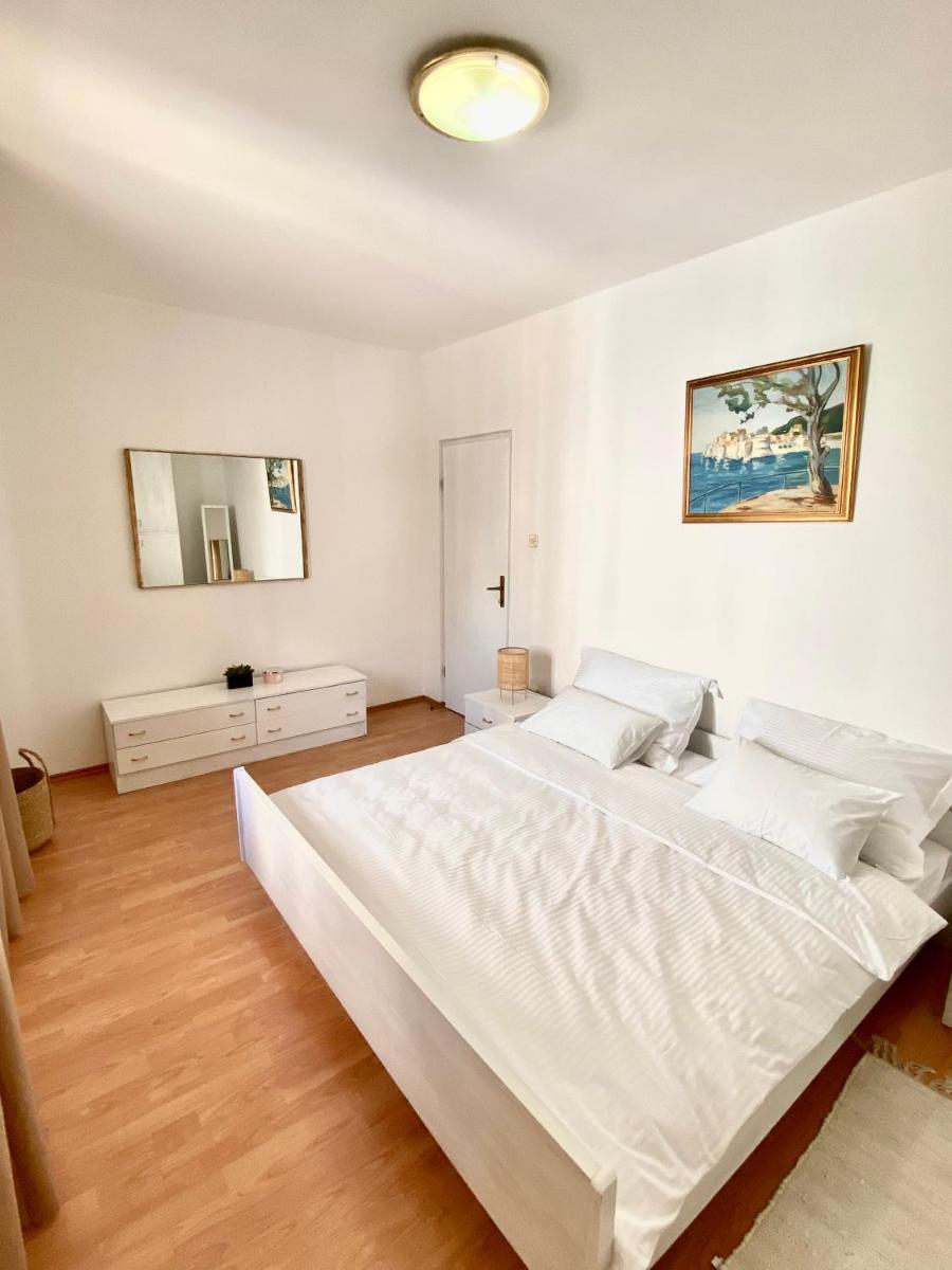 Apartman Tino view 3
