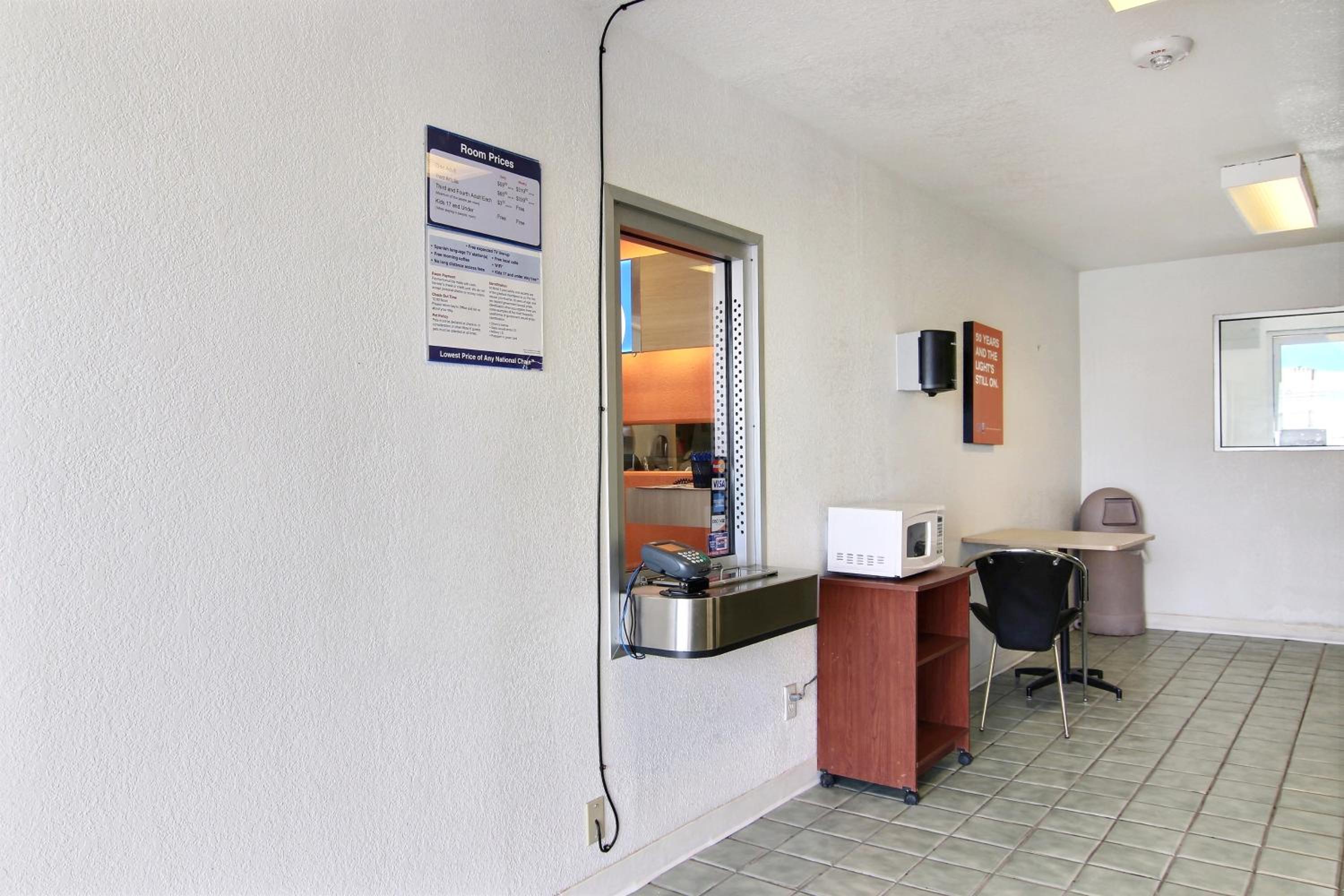 Motel 6-Fort Stockton, TX