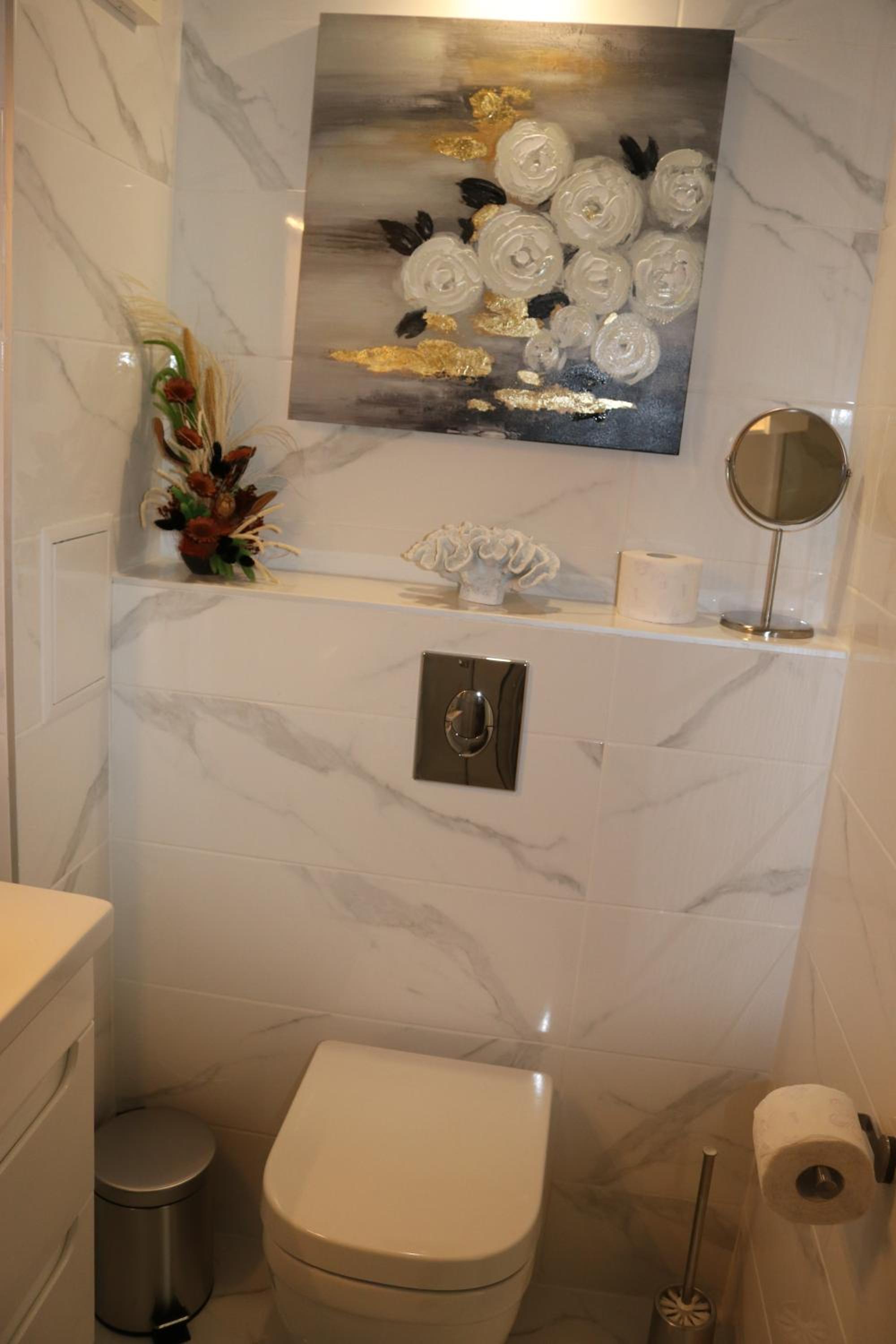 Valencia Gardens Luxury Studios