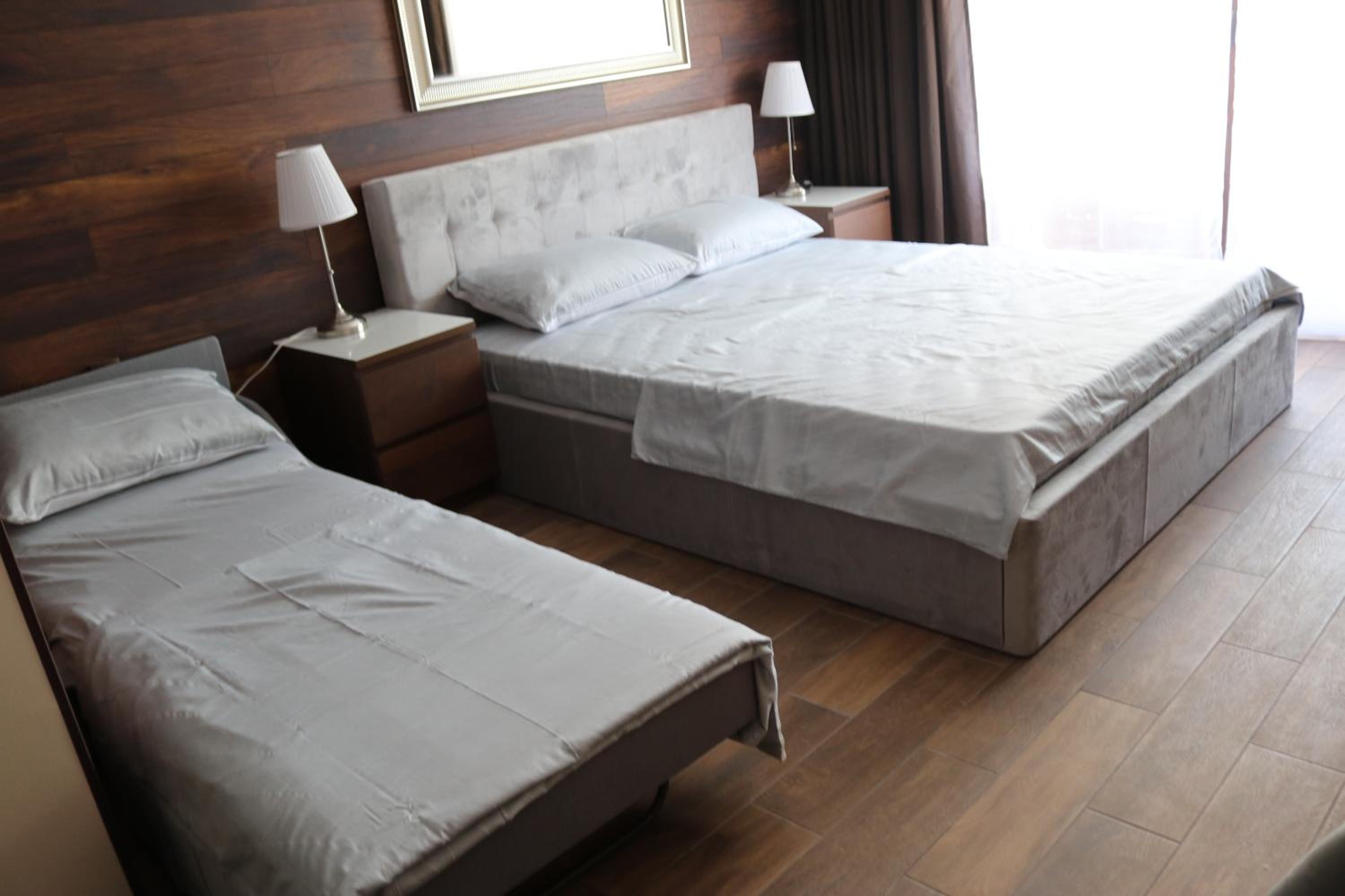 Valencia Gardens Luxury Studios