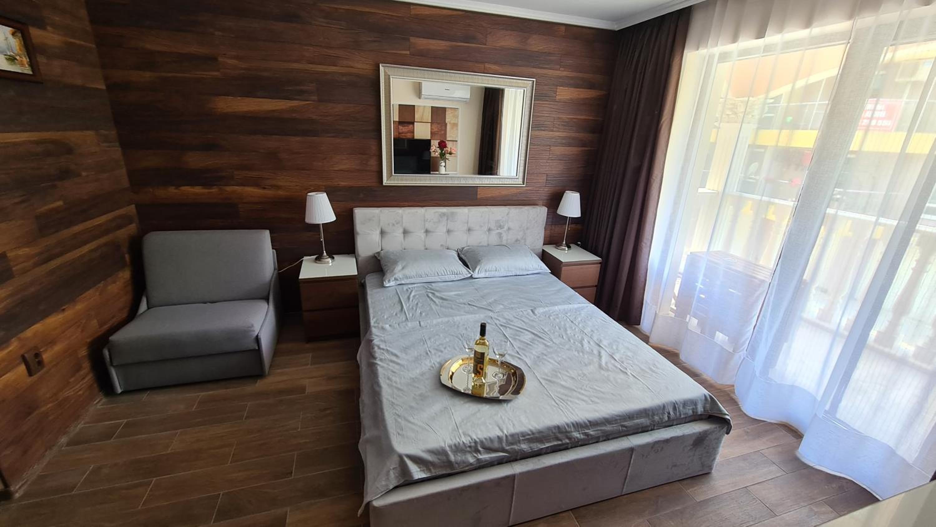 Valencia Gardens Luxury Studios