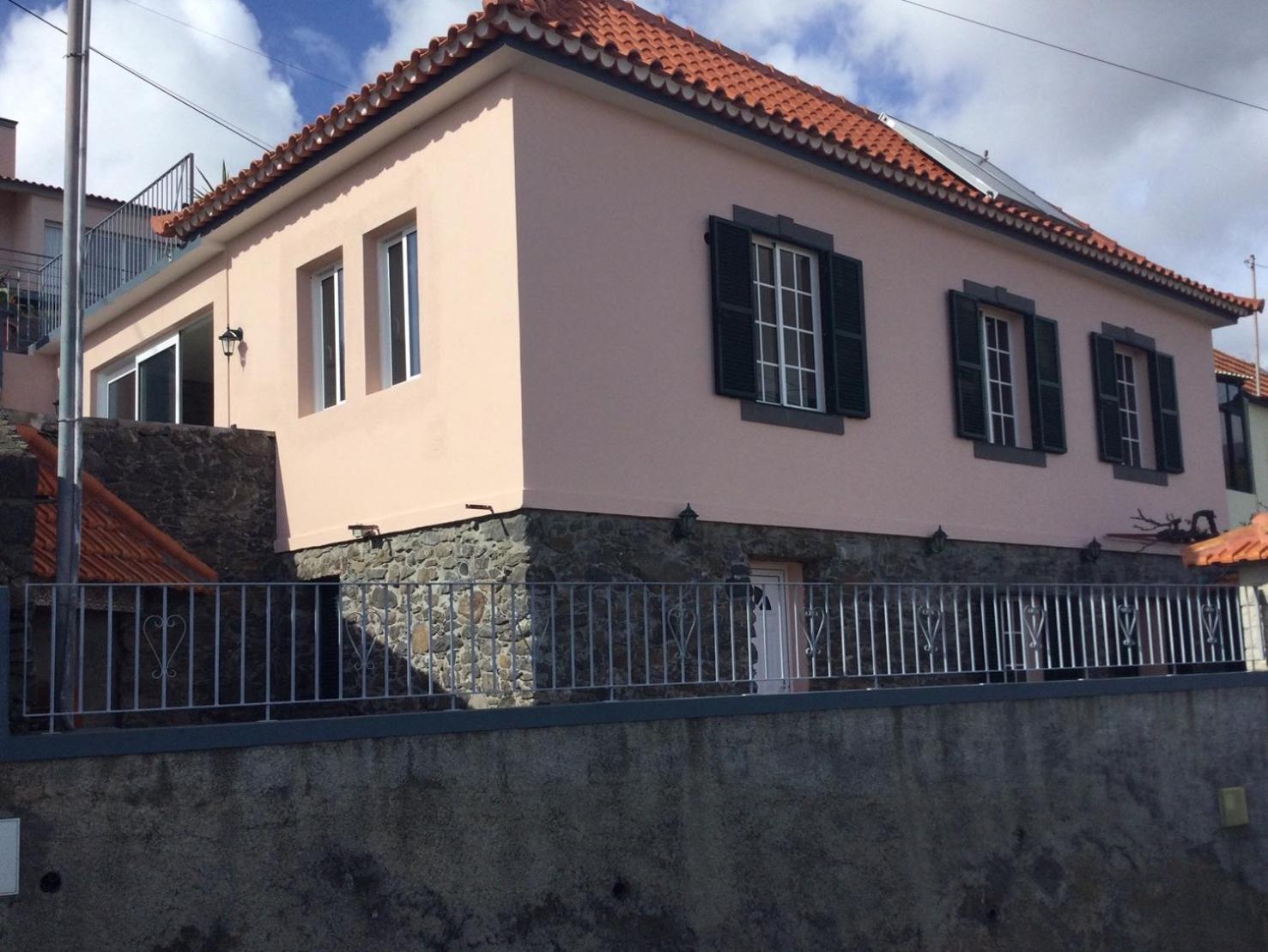 Hotel Banda Do Sol Self Catering Cottages - Image 1