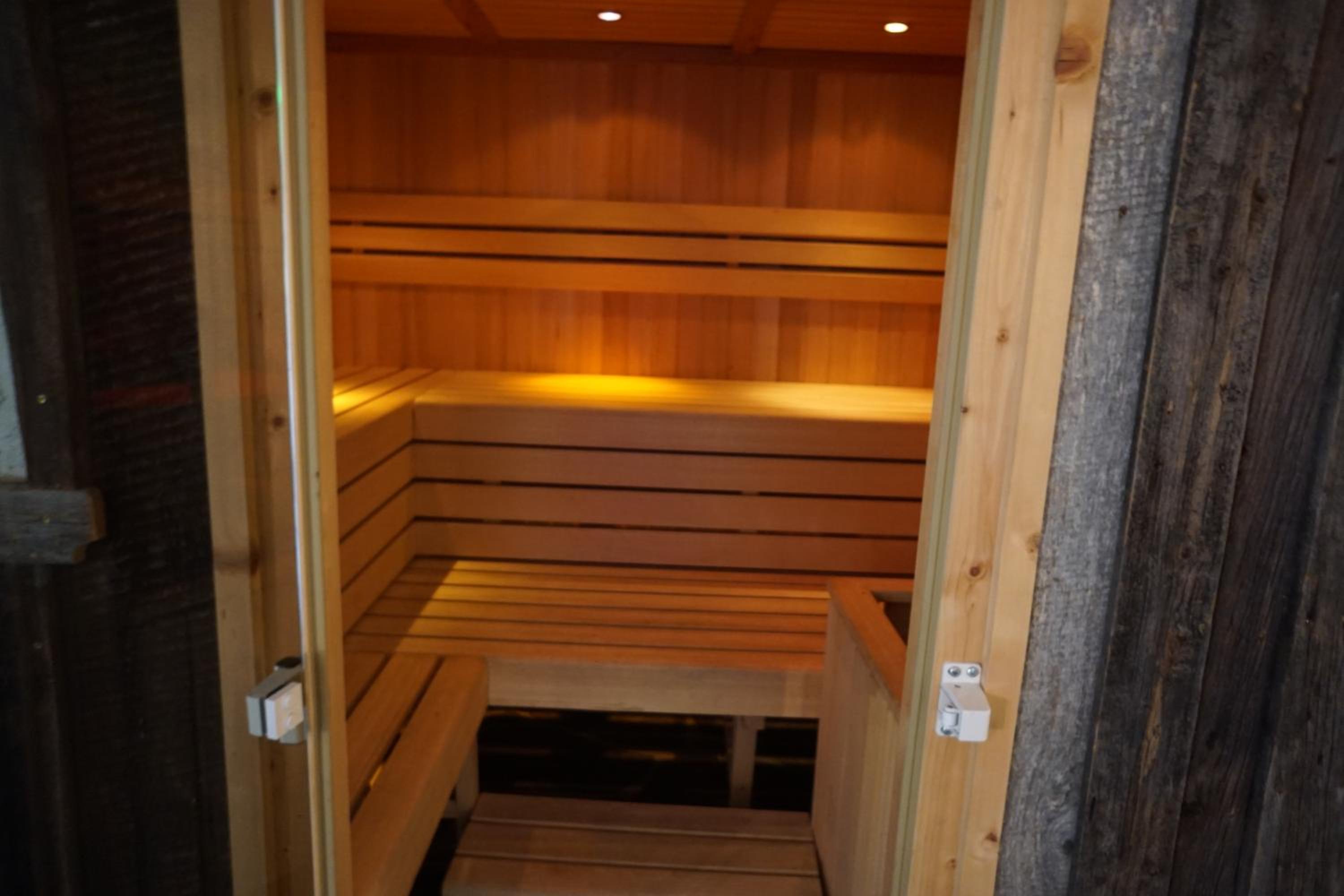 Jacuzzi