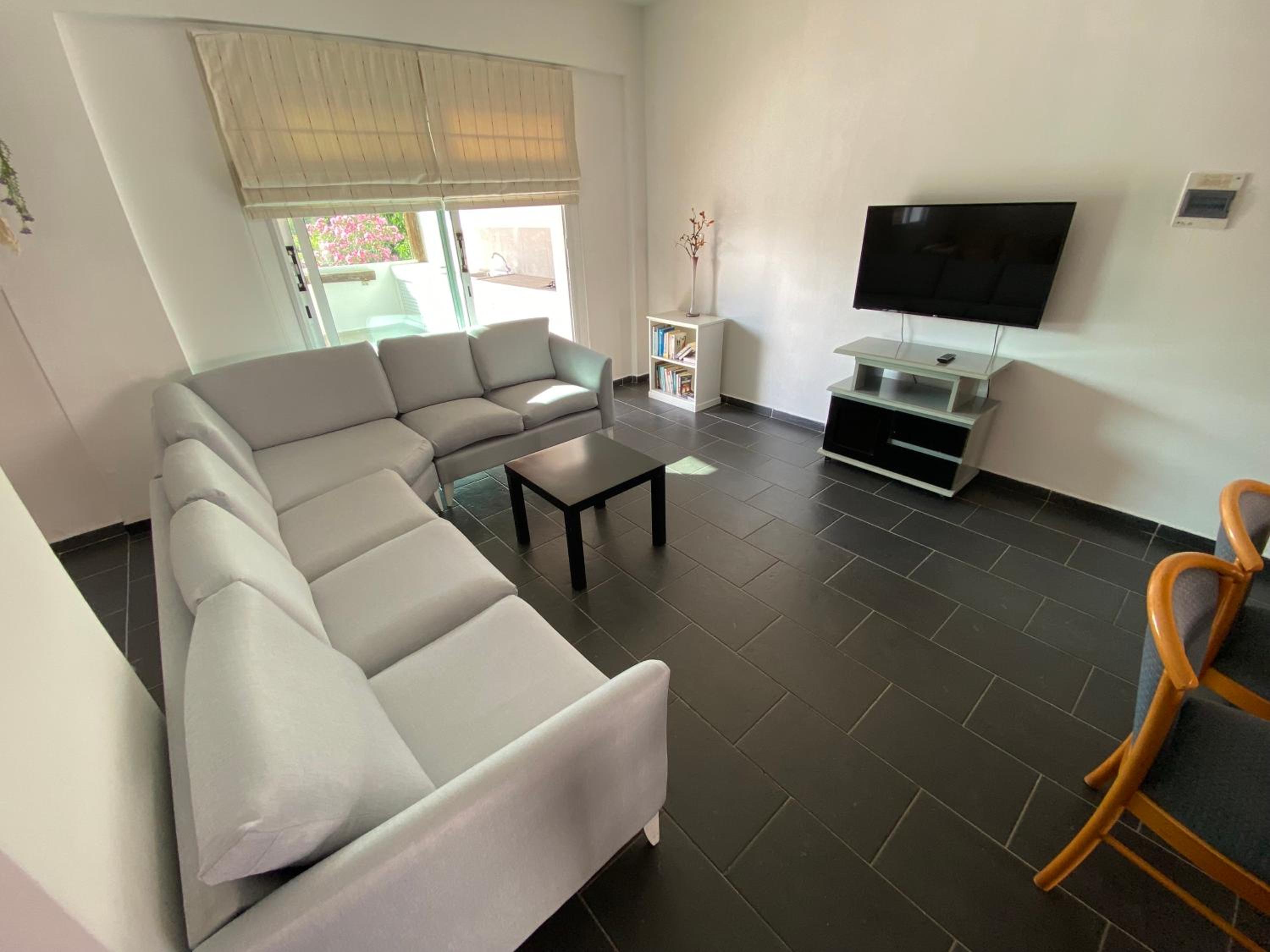 Moutallos Rooms Inn Homes