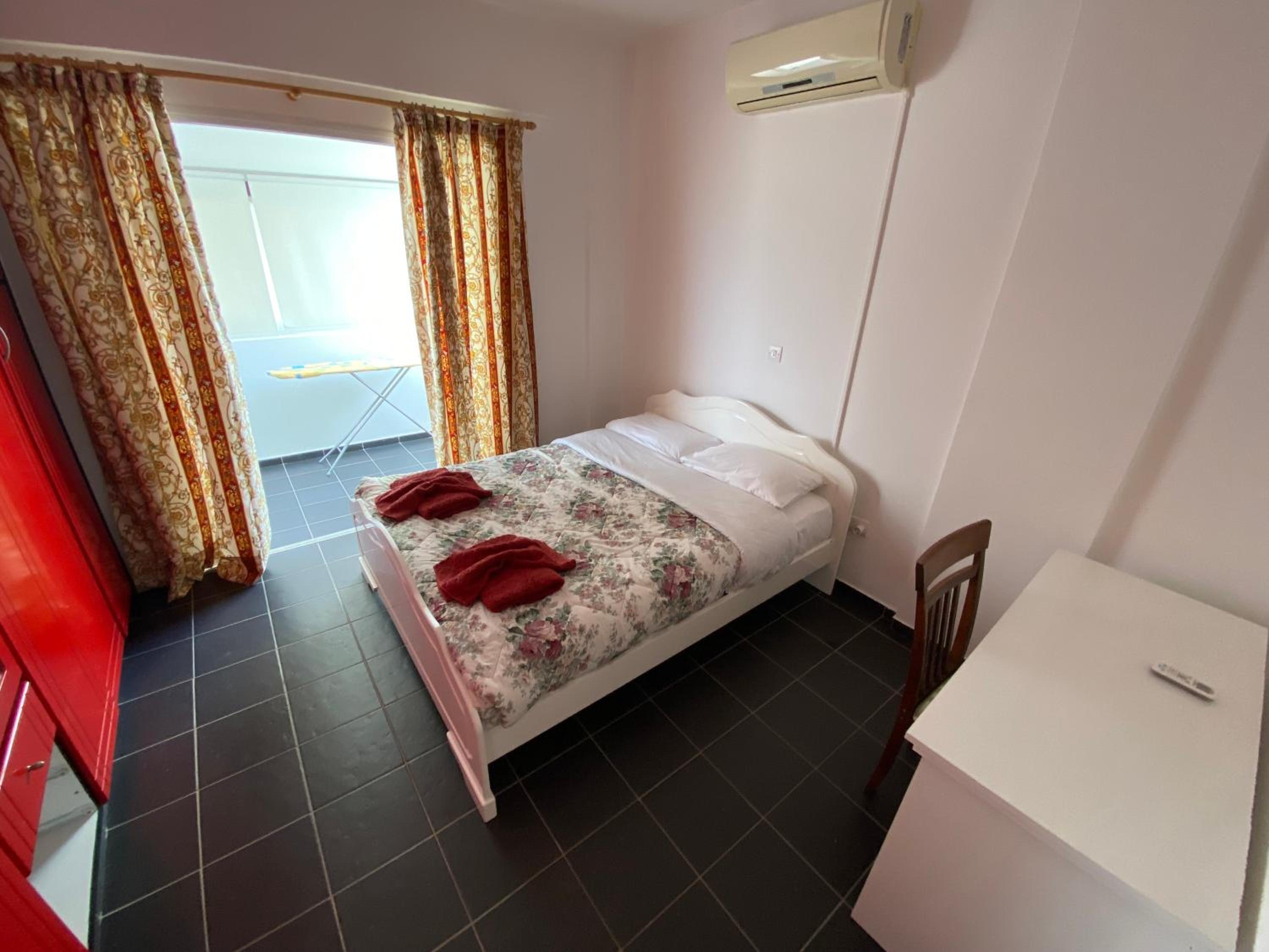 Moutallos Rooms Inn Homes