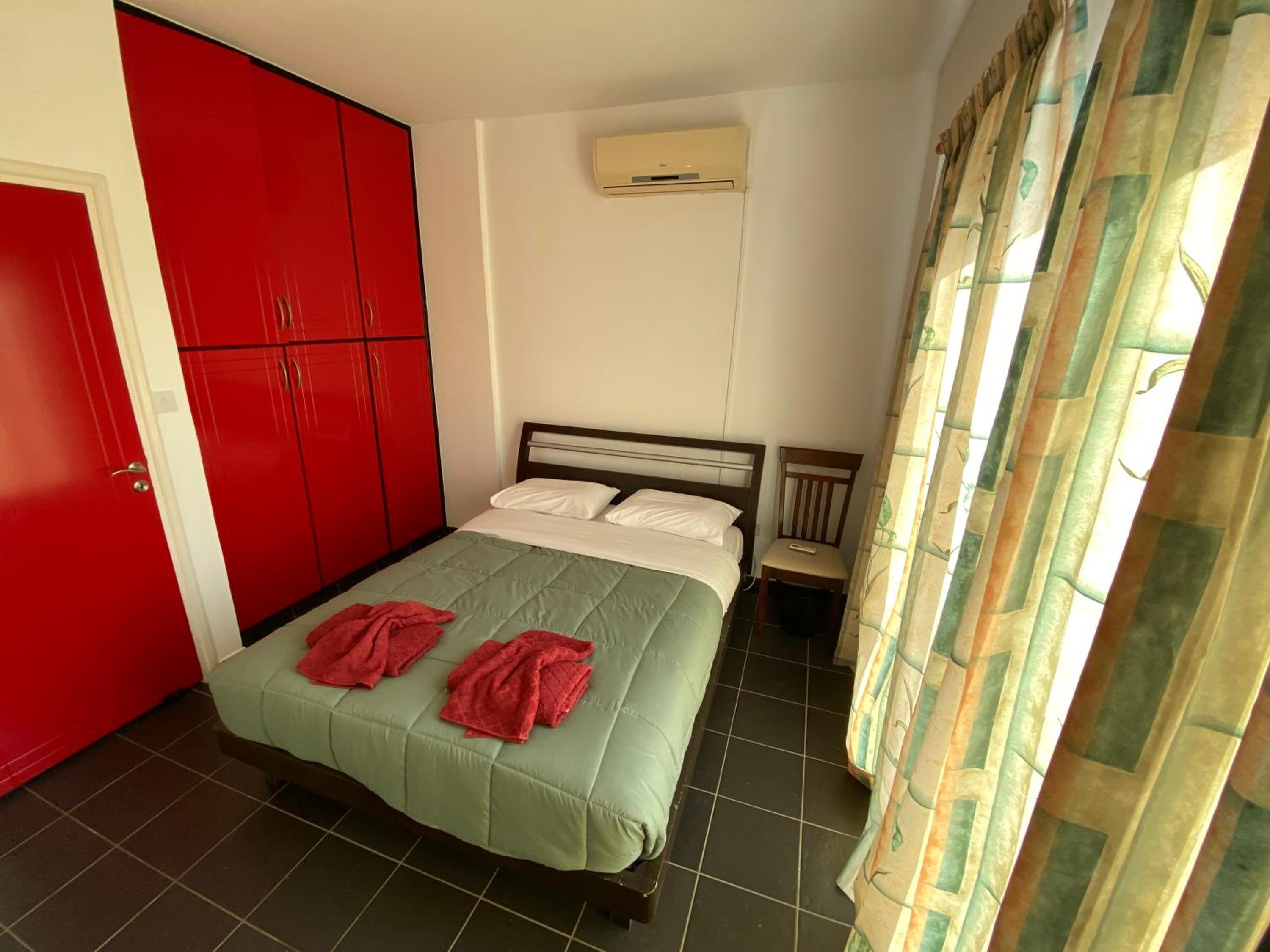 Moutallos Rooms Inn Homes