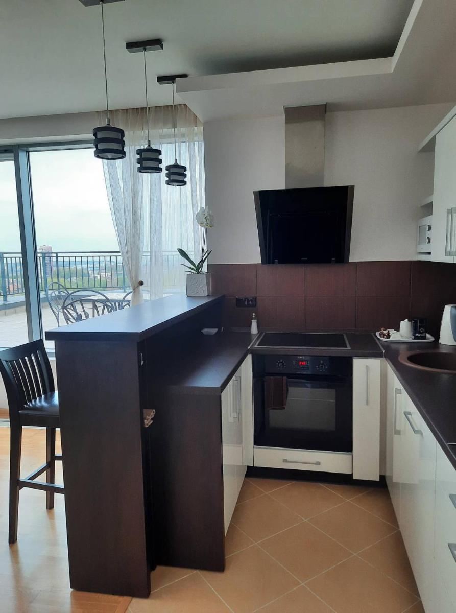 Sunset Terrace Apartment view 5