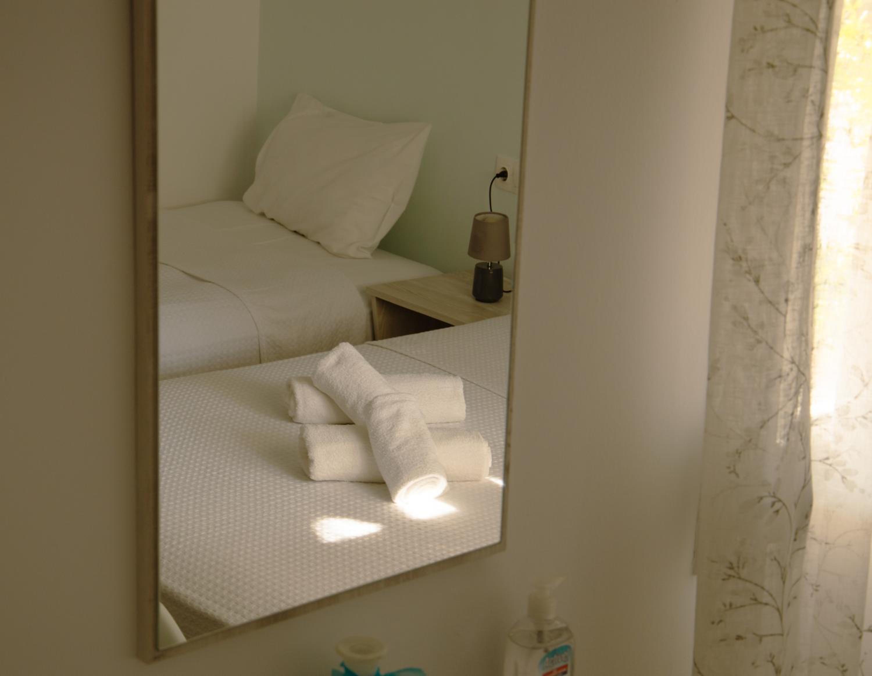 Thomas House near the beach photo 2