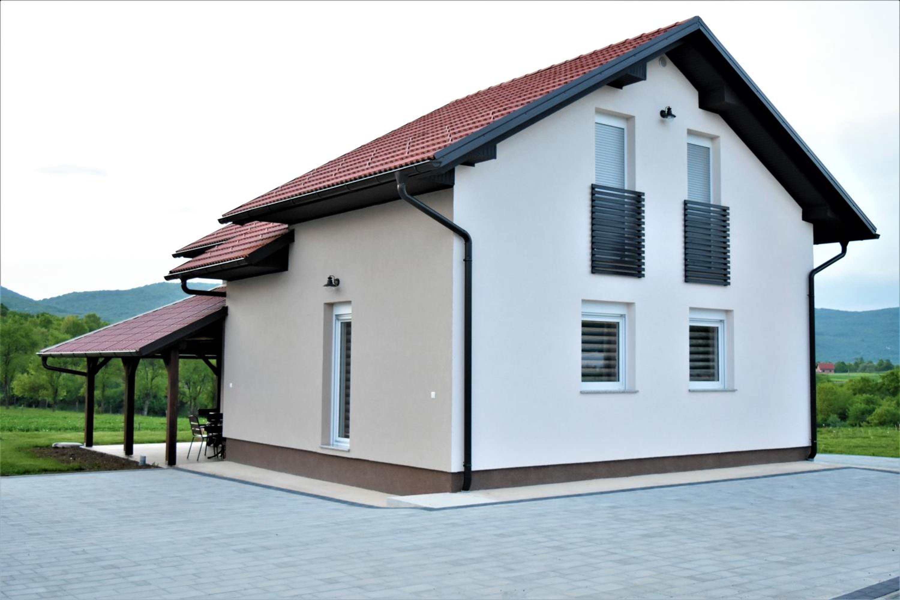 Guest House Tonka view 2