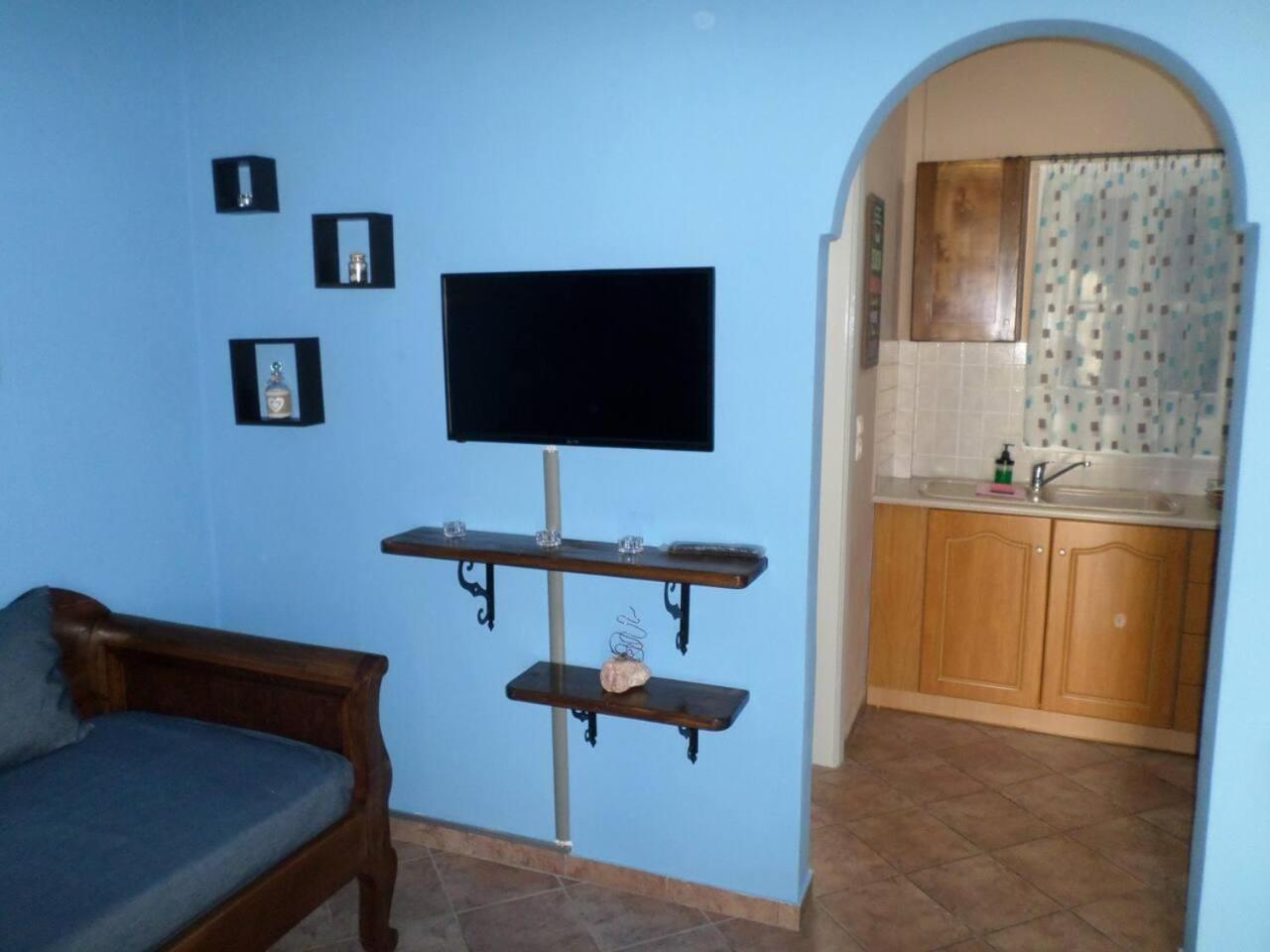 Santorious Family Apartment