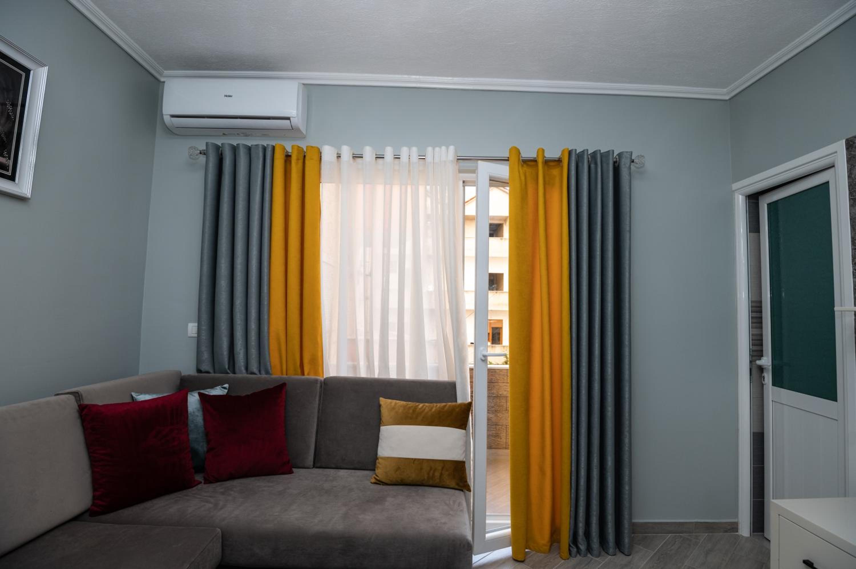 Elton's Home photo 3