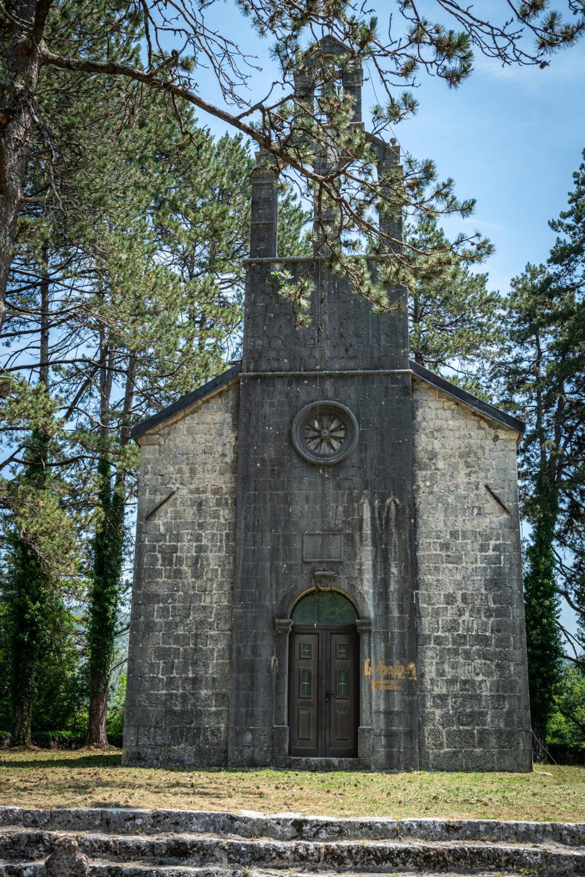Photo 33