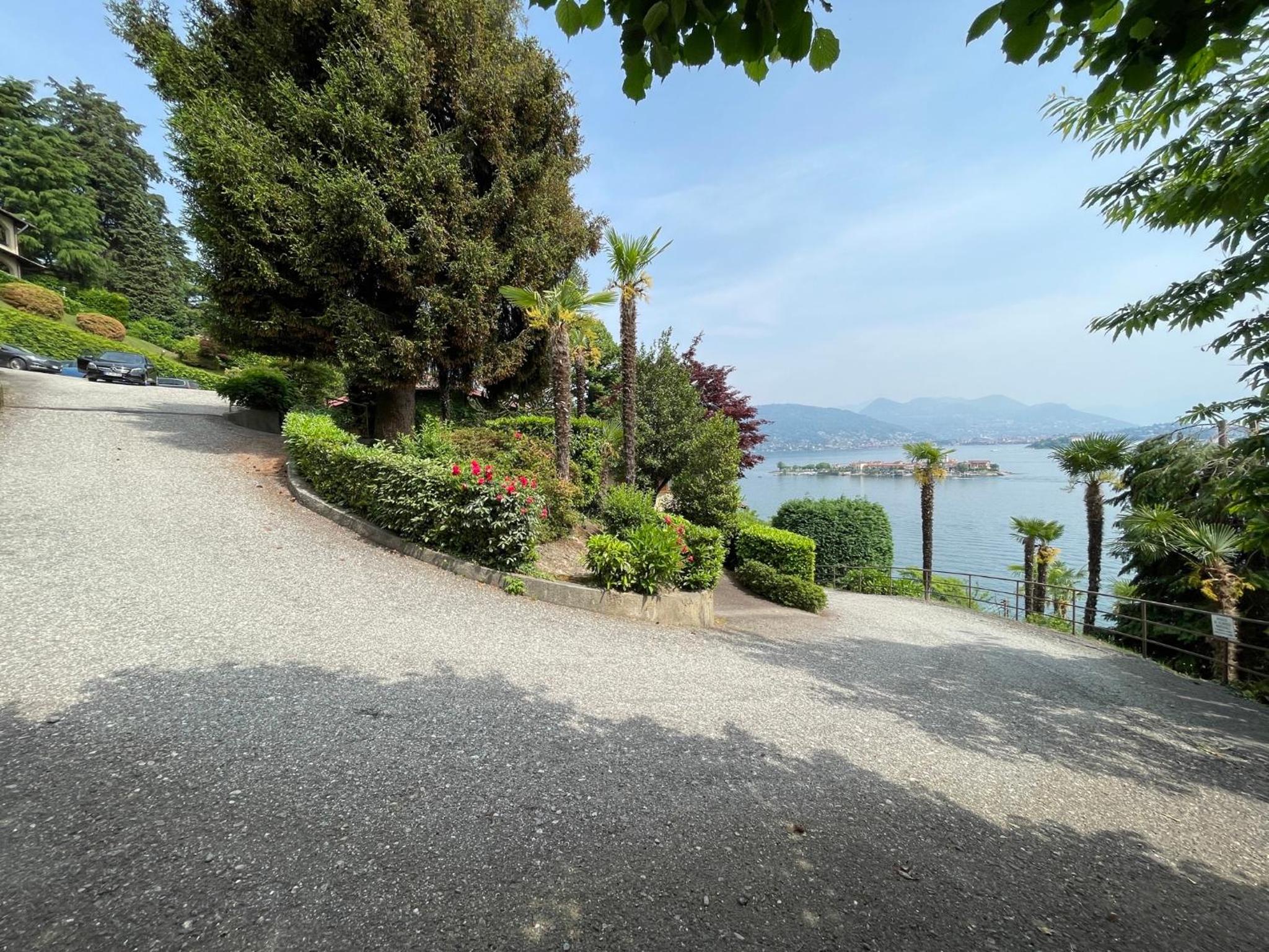 Appartamento vista Lago, giardino spiaggia a Stresa vista Isole Borromee e Golfo Borromeo - STRESAFLAT