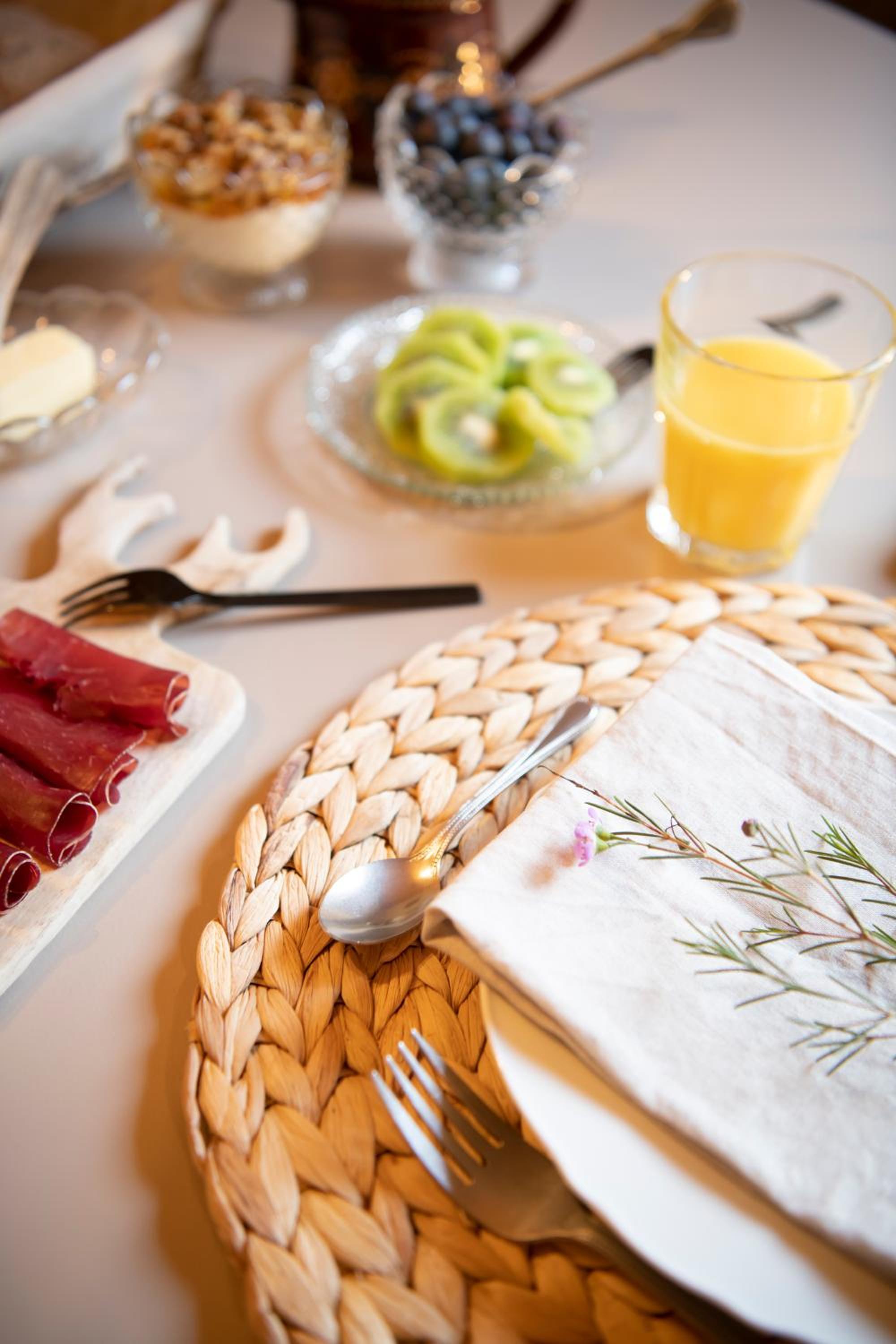 Casa Pasch - Boutique Bed and Breakfast in Cumpadials