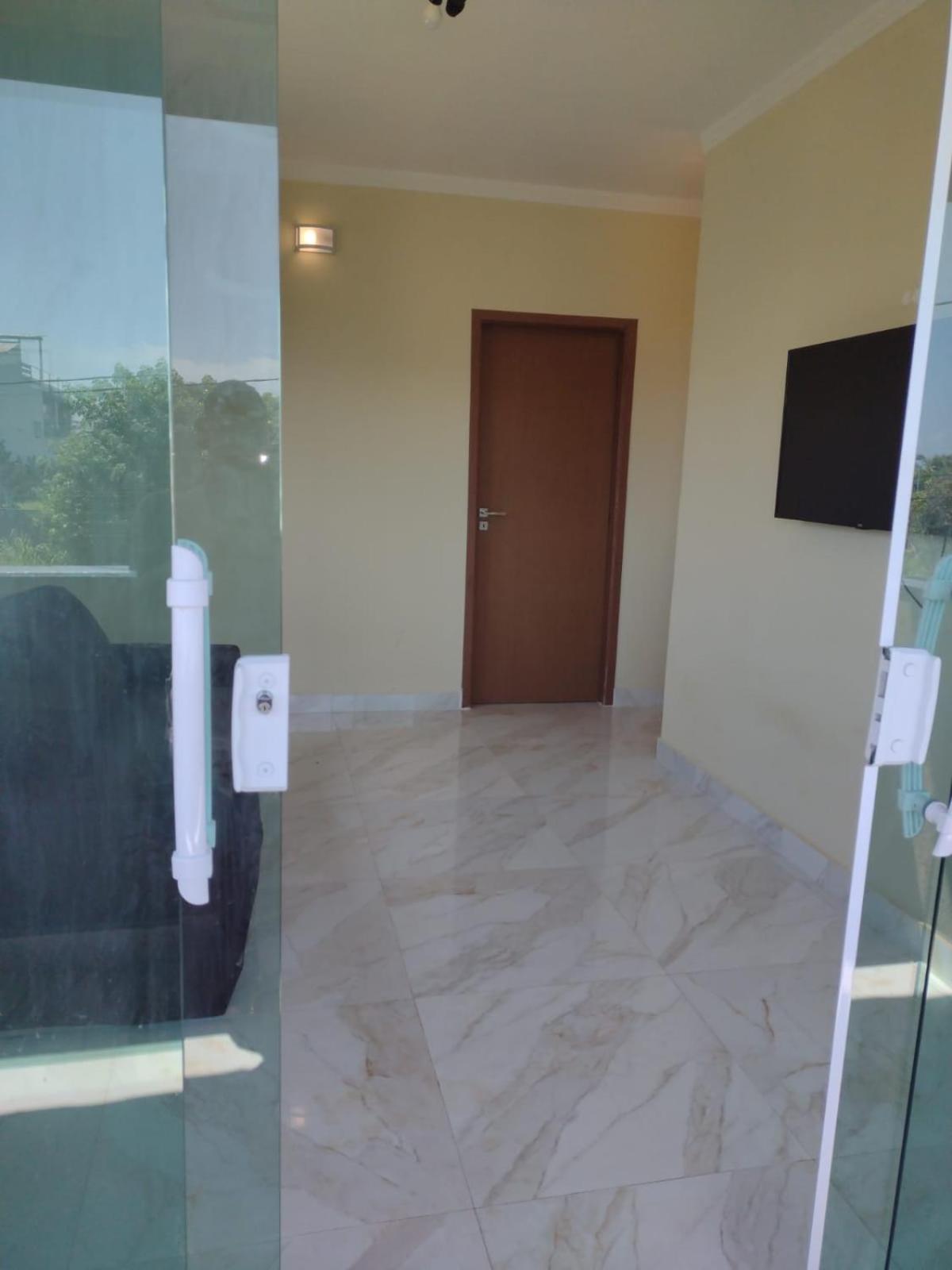 Praia Enseada dos Corais - casa com piscina -Pos Beira mar - 4 Quartos