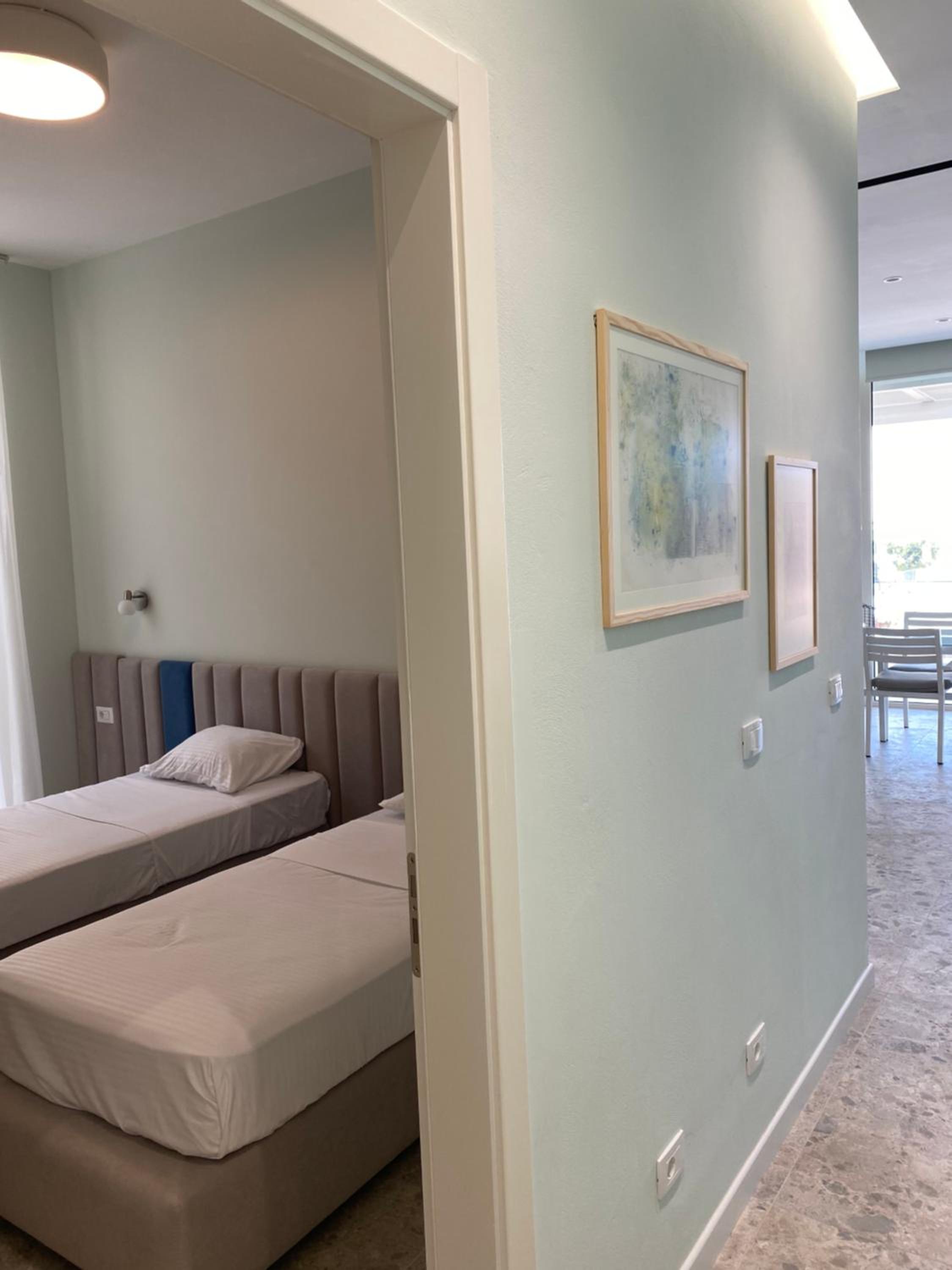 Seaclusion Villa Palase - Heated Pool & Jacuzzi