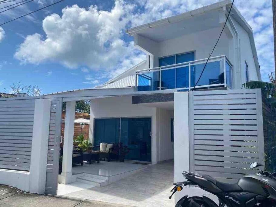 Hotel Casa Con Jacuzzi Cerca De La Playa