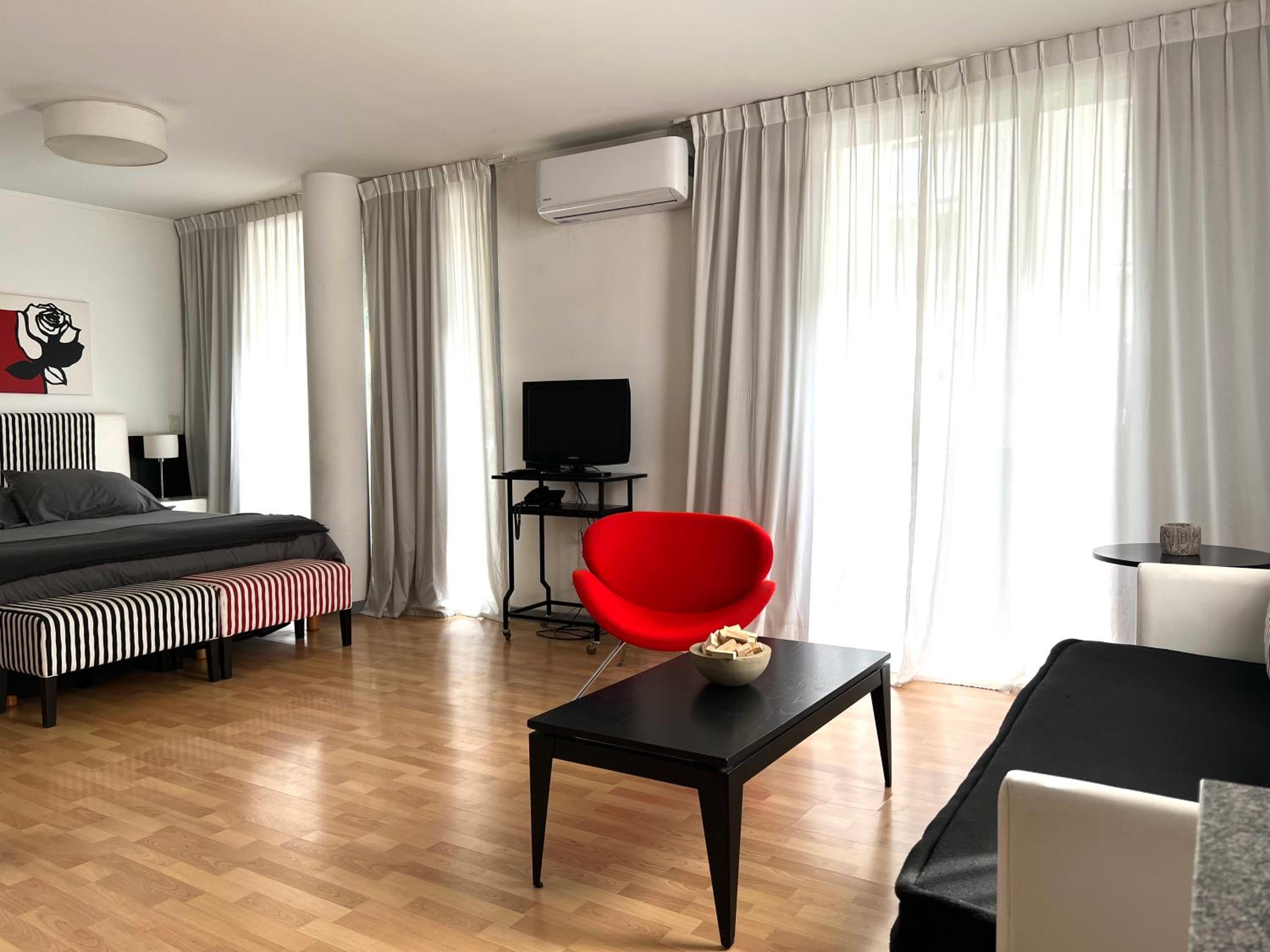 Apartamentos Libertador, Martinez