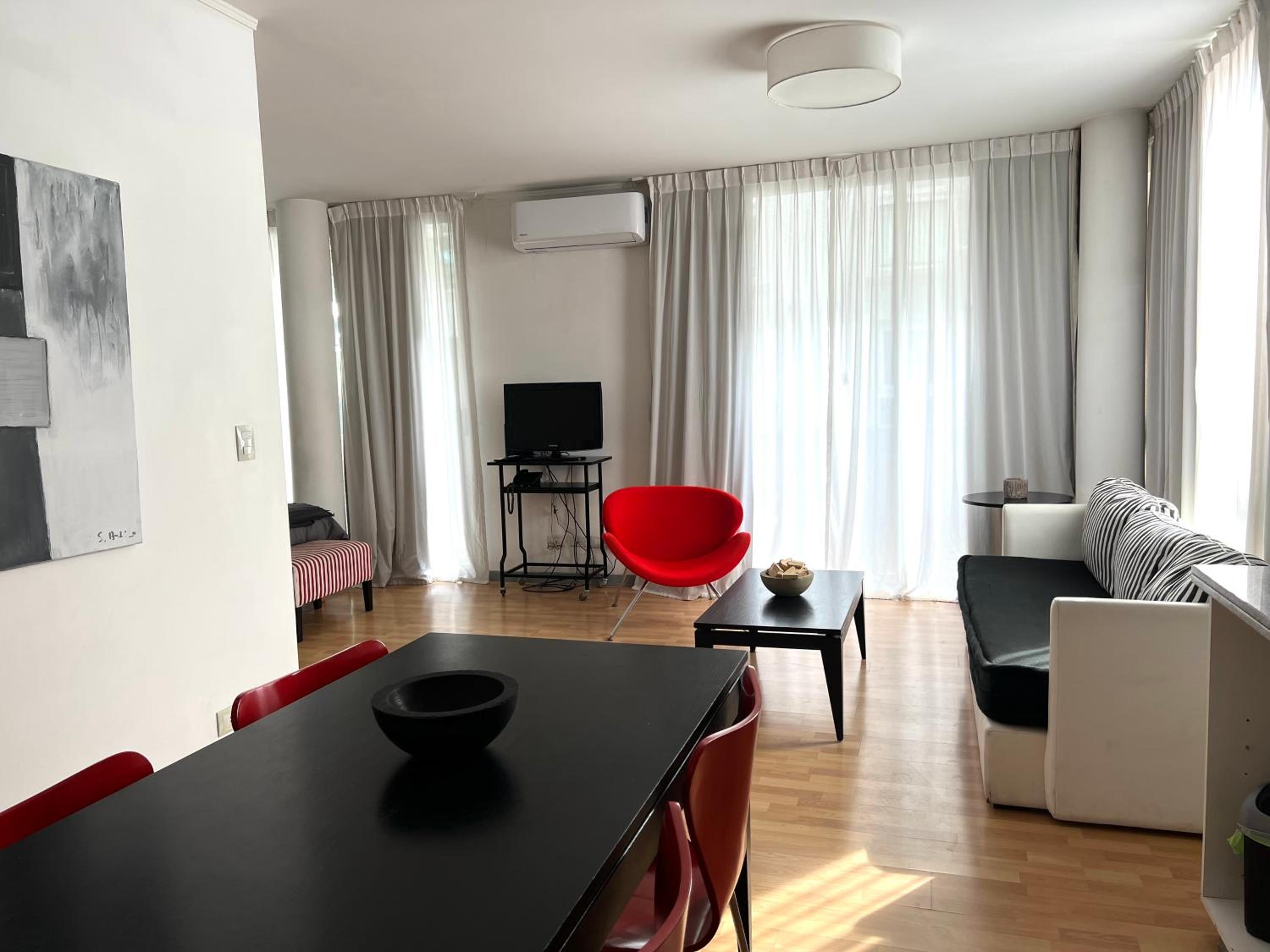 Apartamentos Libertador, Martinez