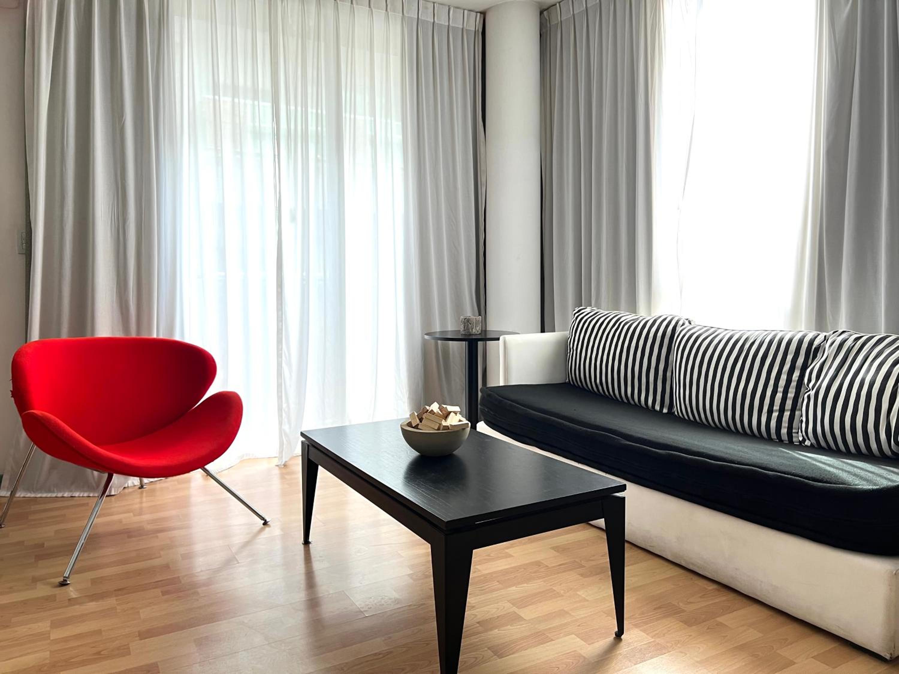 Apartamentos Libertador, Martinez
