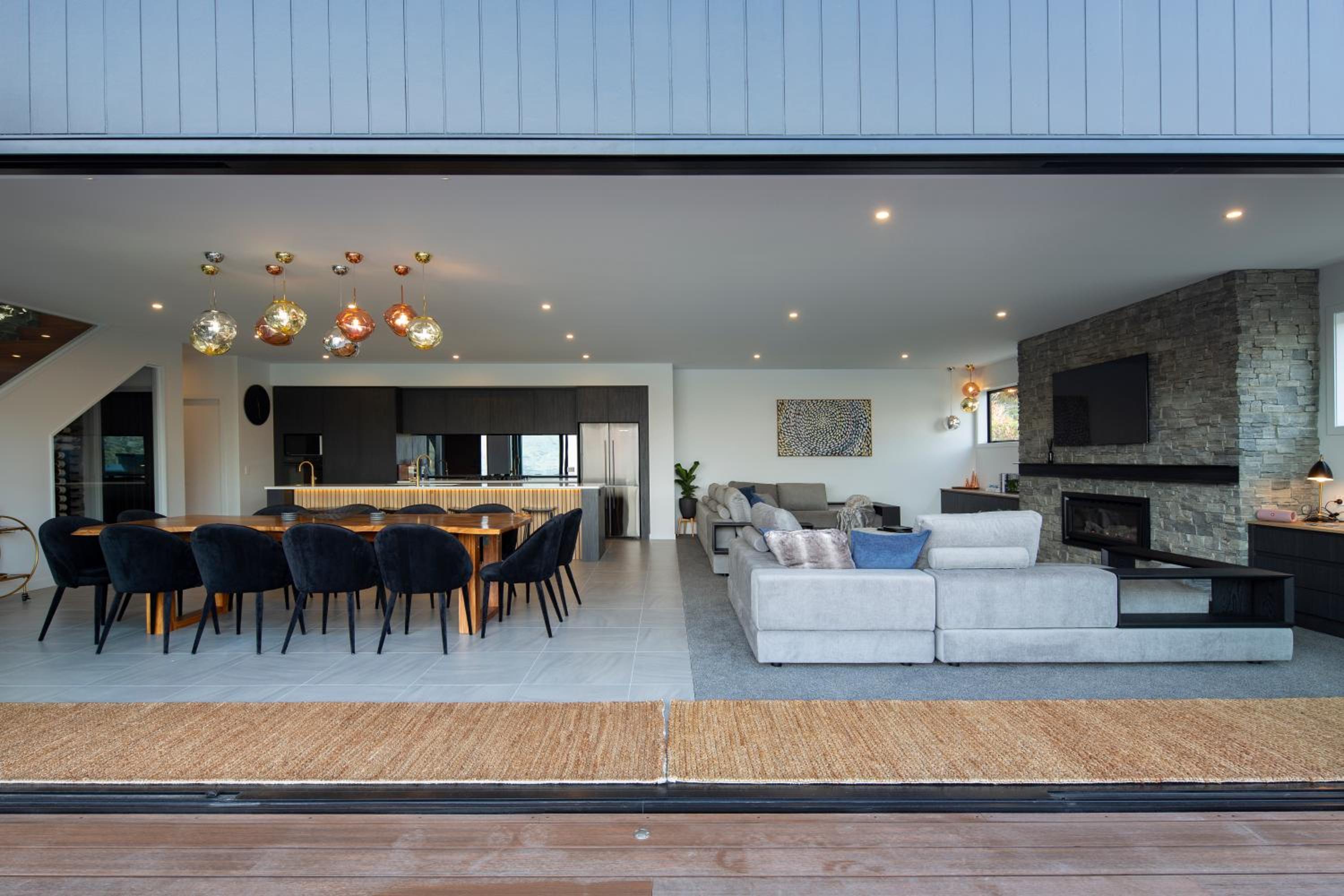 Aroha on Florence by Sothebys Luxury Rental Homes view 3