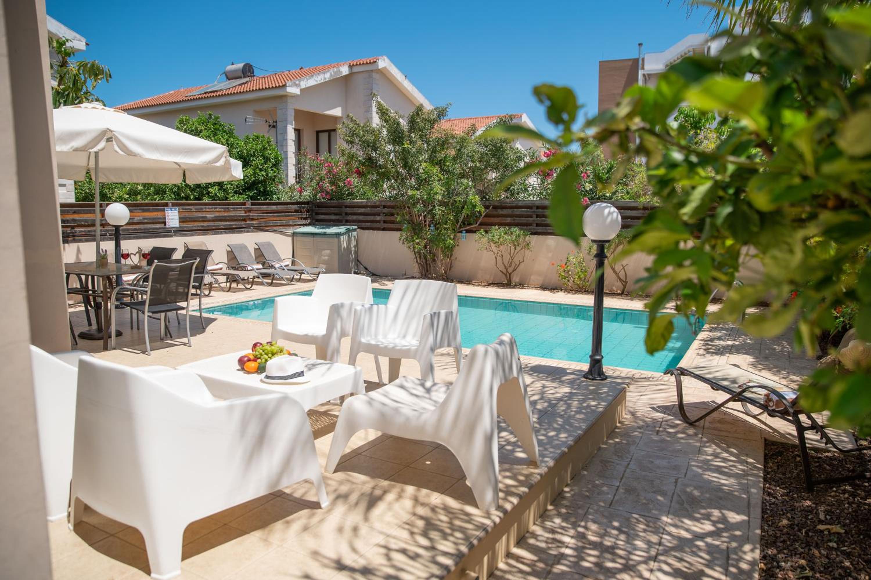 Konnos Villa Ekaterina view 3