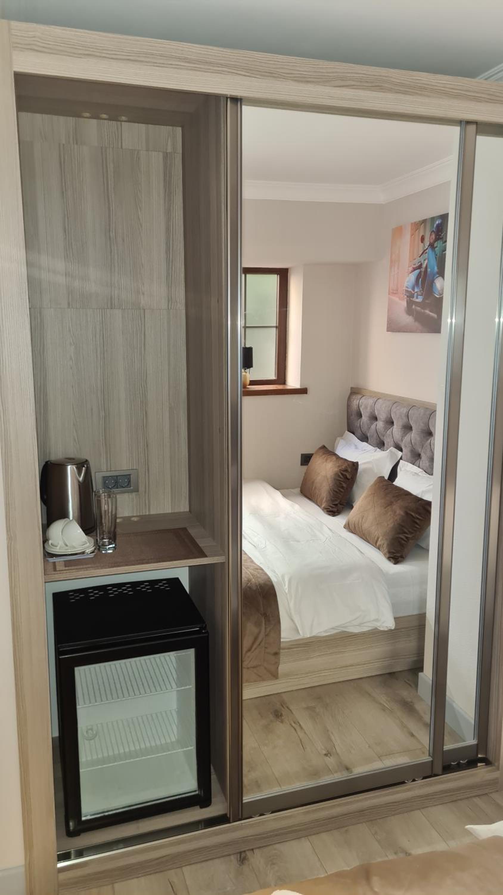 Home Boutique Hostel