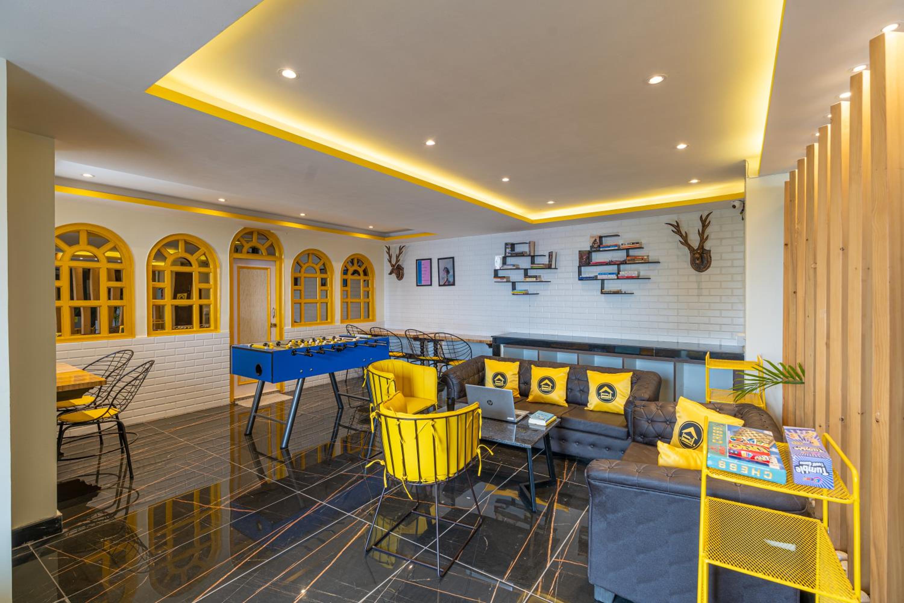 lounge