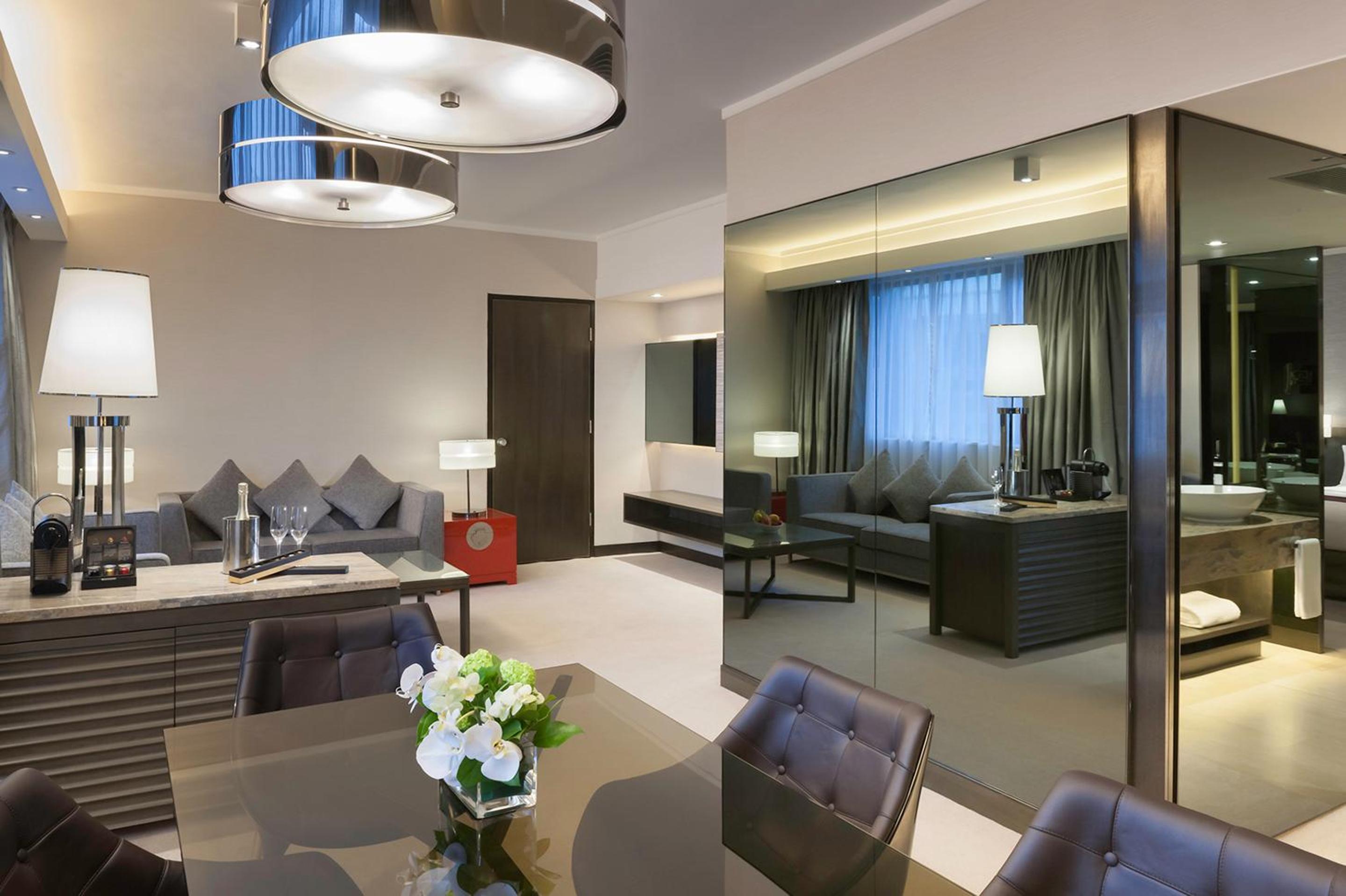 Gateway Hotel, Marco Polo