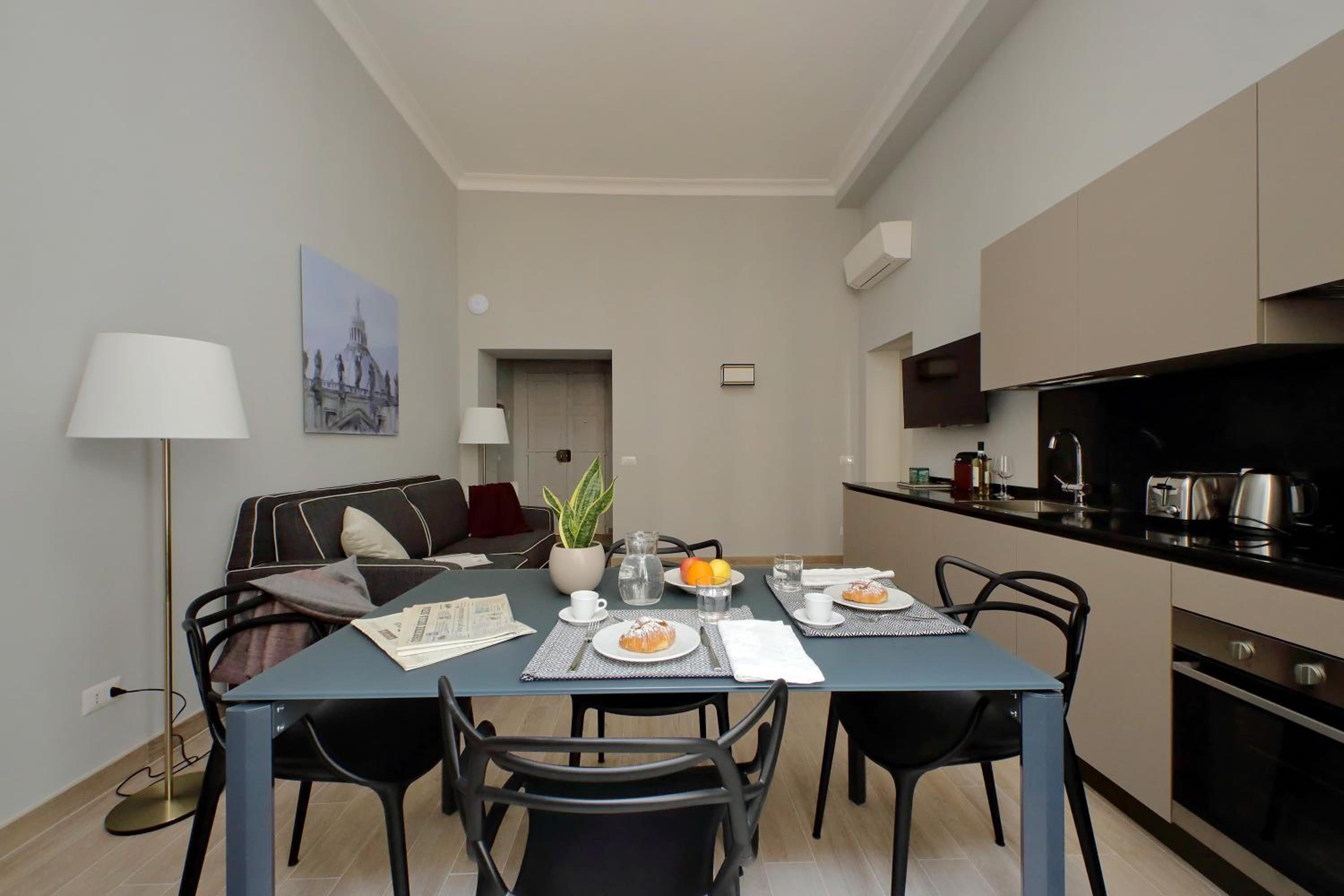 Monti Apartments - My Extra Home
