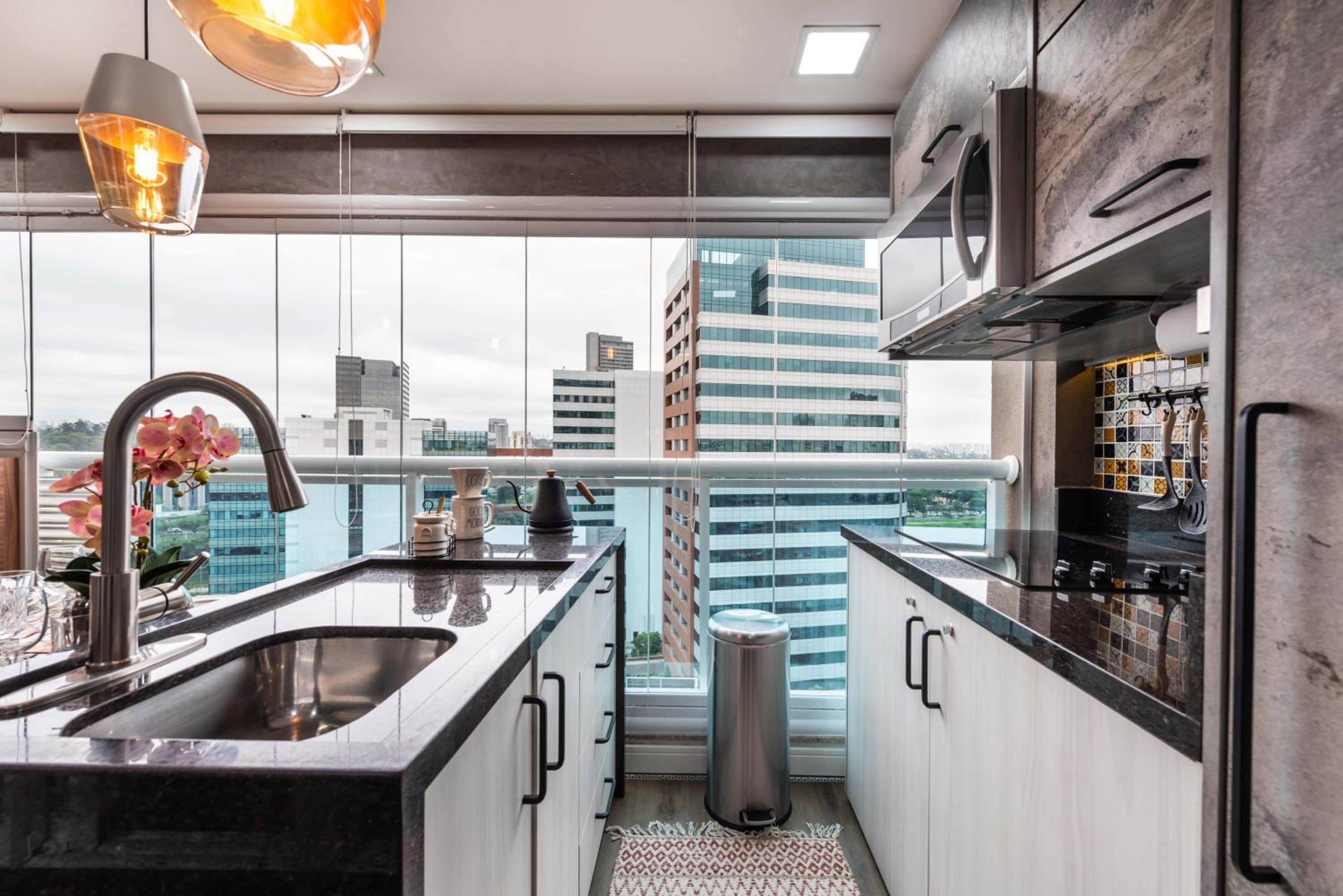 Edificio Summit Pinheiros Best Location in São Paulo Balcony with City Views Pool, Fitness Room and Parking Garage 3 minutes to Subway view 5